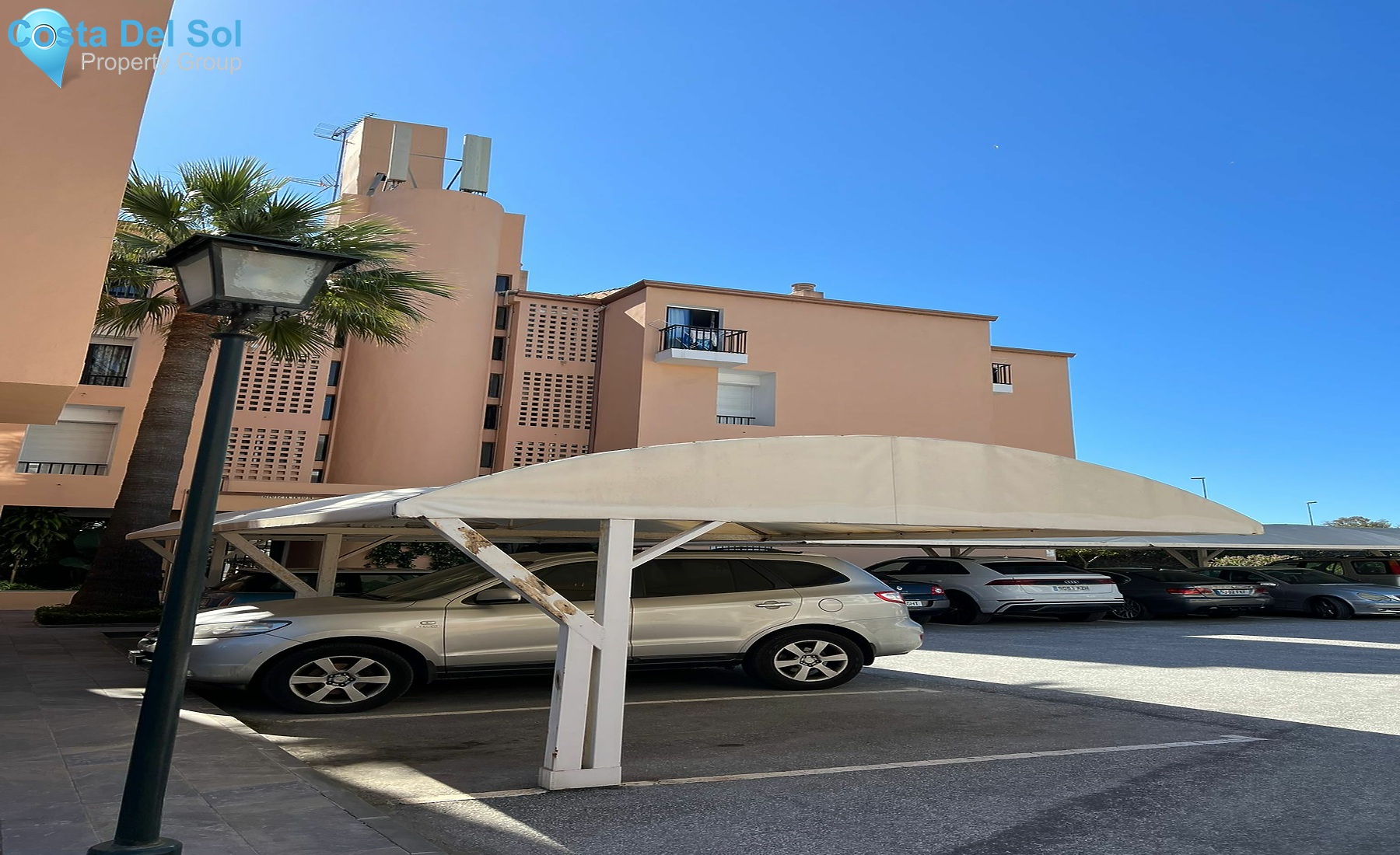 Middle Floor Apartment in Nueva Andalucía-1128287