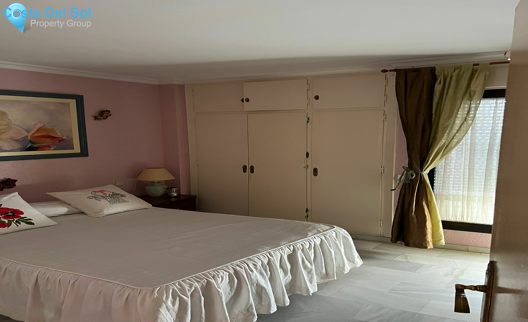 Middle Floor Apartment in Nueva Andalucía-1128283