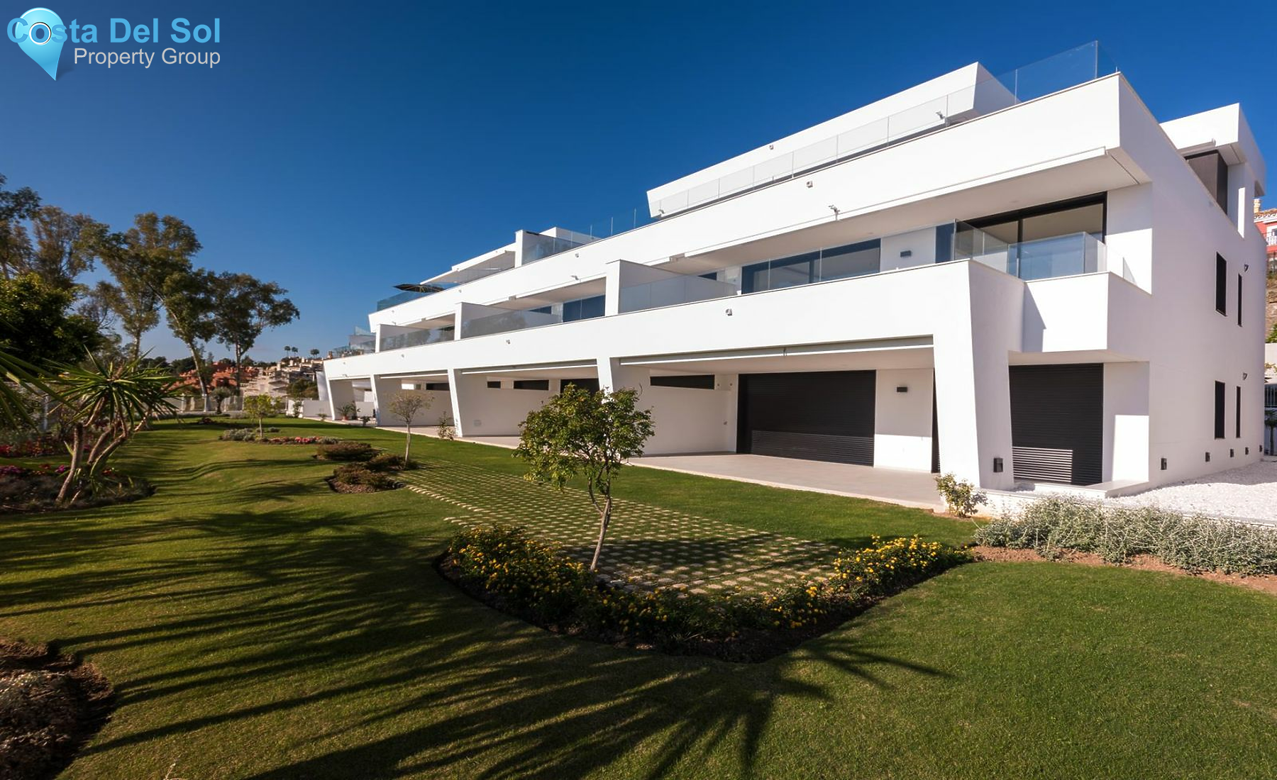 Middle Floor Apartment in Nueva Andalucía-1130613
