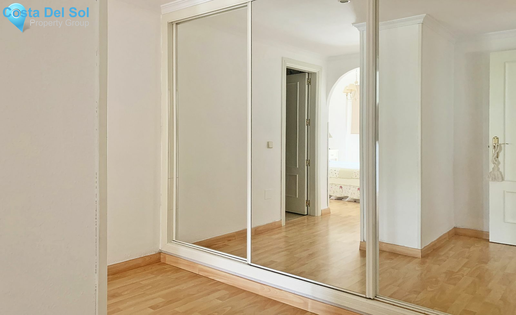 Middle Floor Apartment in Nueva Andalucía-1139102