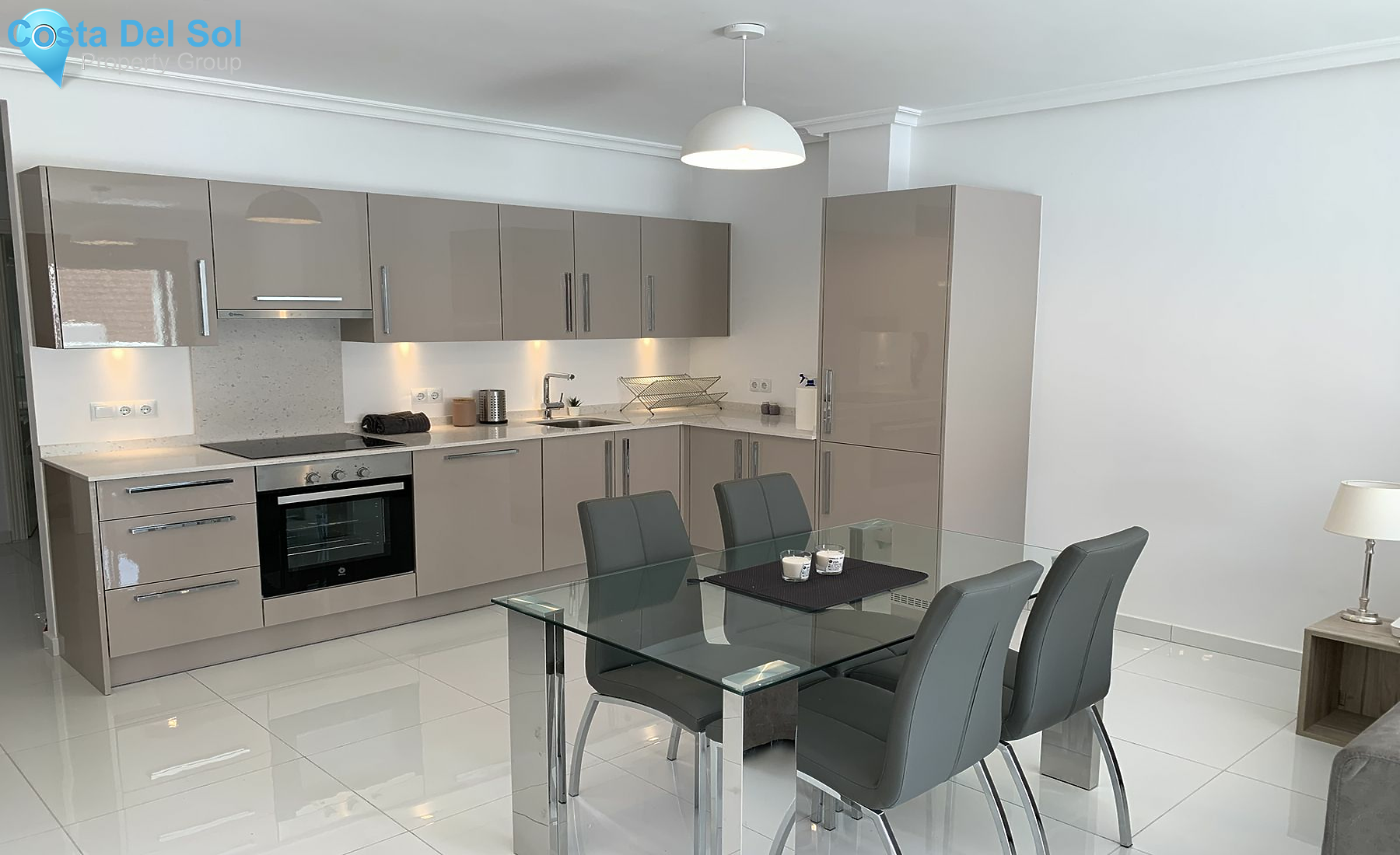 Middle Floor Apartment in Nueva Andalucía