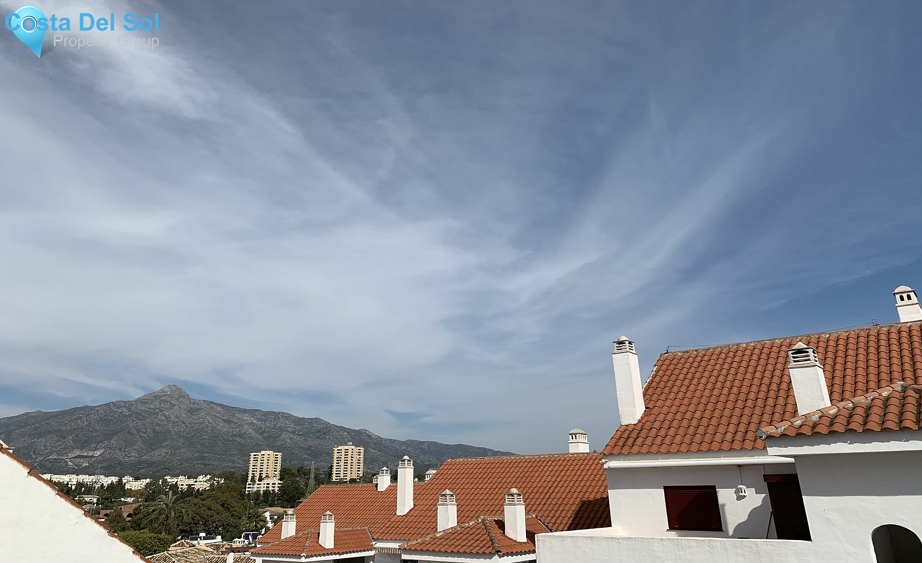 Middle Floor Apartment in Nueva Andalucía-1143619