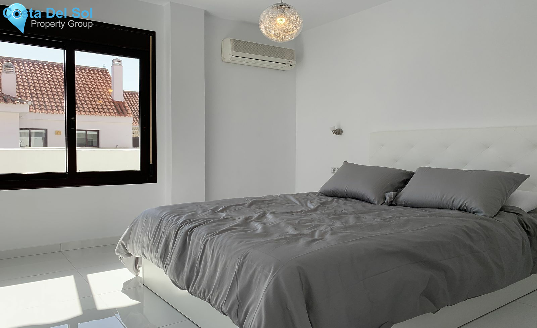 Middle Floor Apartment in Nueva Andalucía-1143621