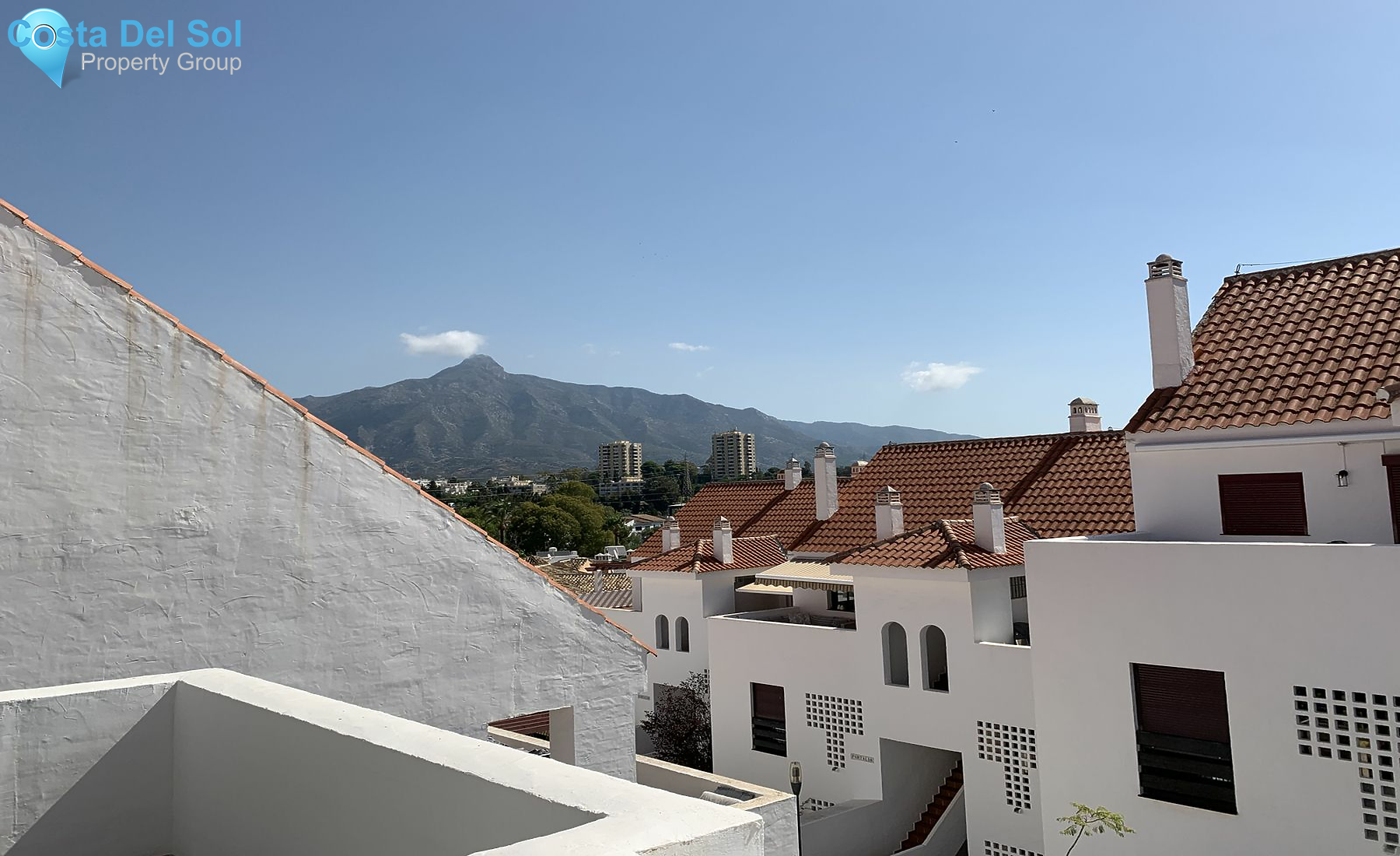 Middle Floor Apartment in Nueva Andalucía-1143624