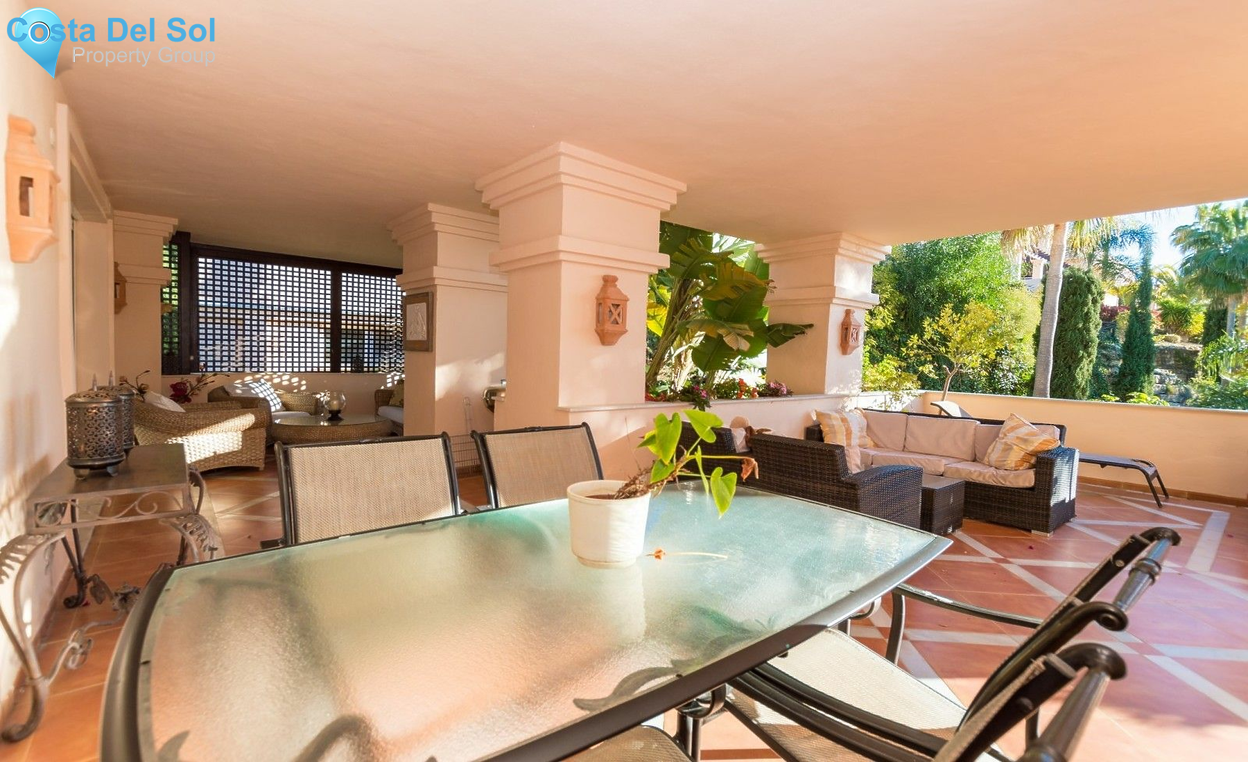 Middle Floor Apartment in Nueva Andalucía-1151986