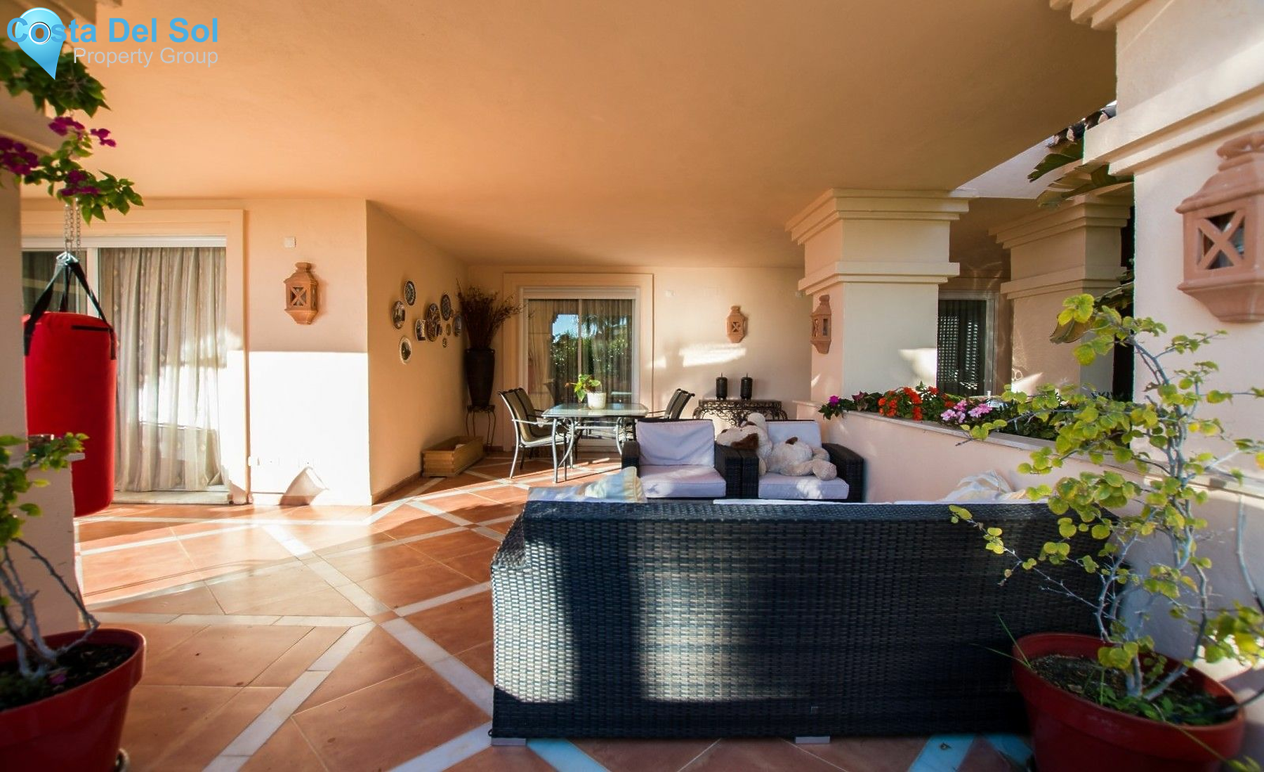 Middle Floor Apartment in Nueva Andalucía-1151989