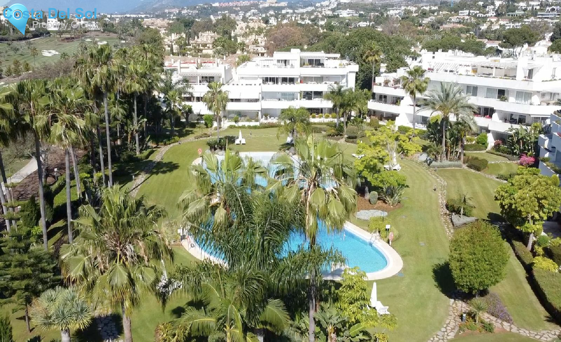 Middle Floor Apartment in Nueva Andalucía-1162117