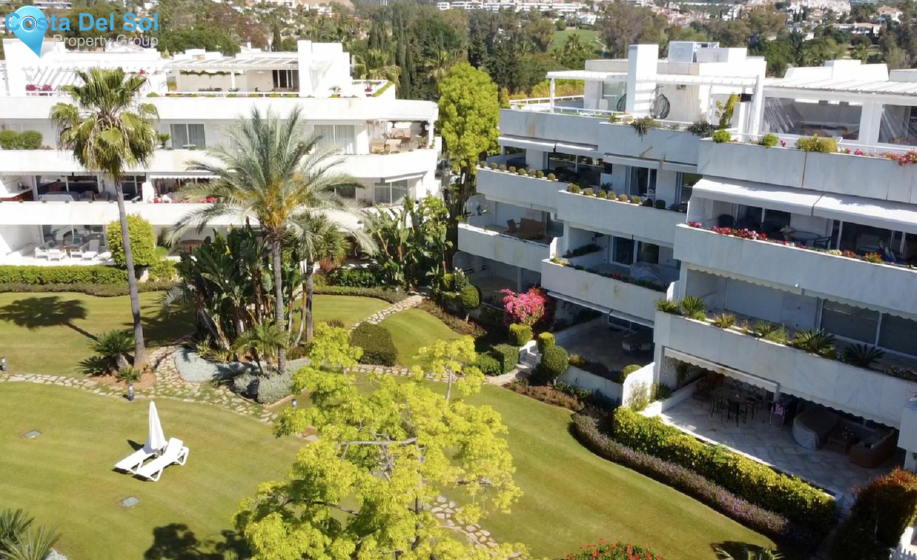 Middle Floor Apartment in Nueva Andalucía-1162136