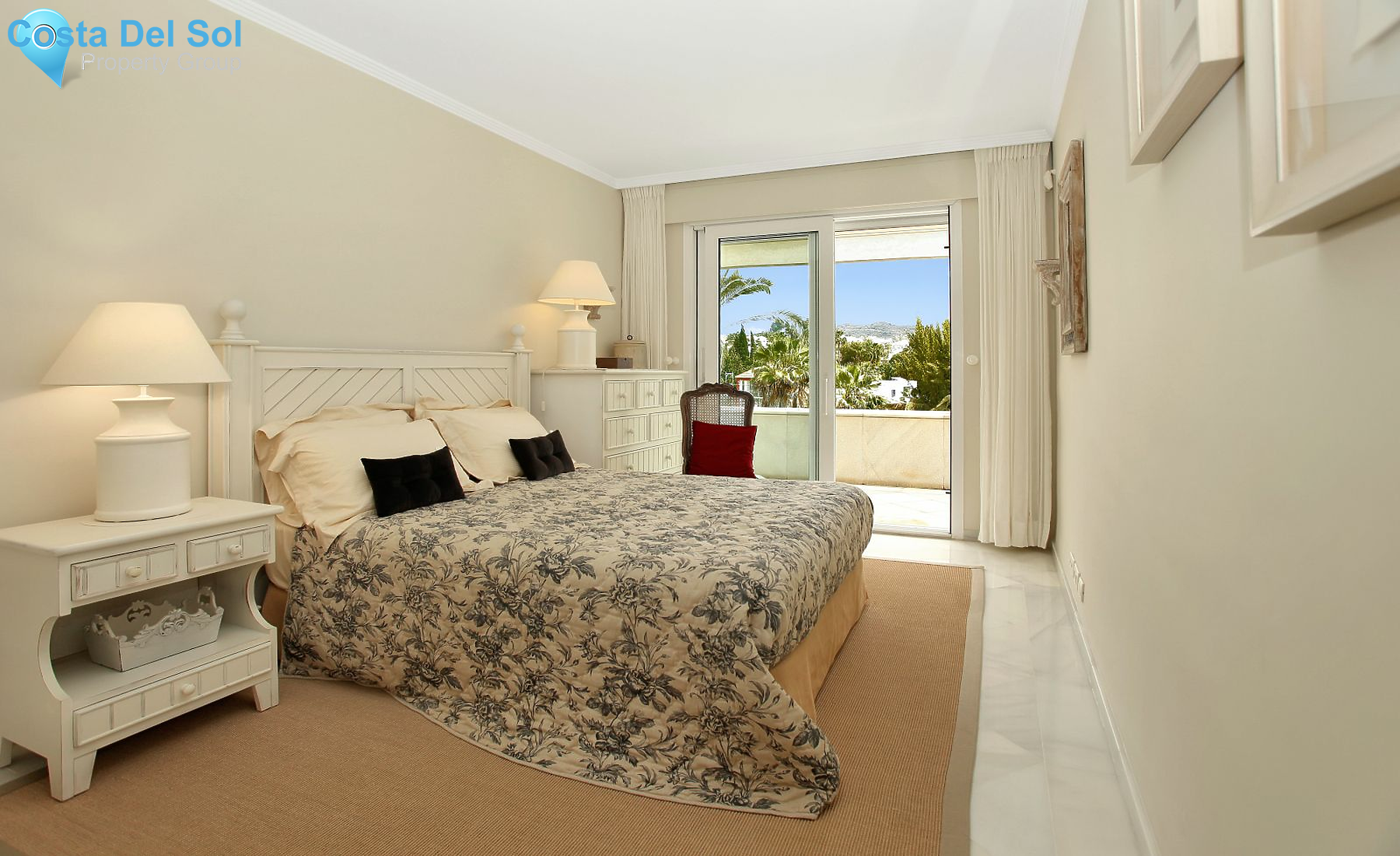 Middle Floor Apartment in Nueva Andalucía-1162120
