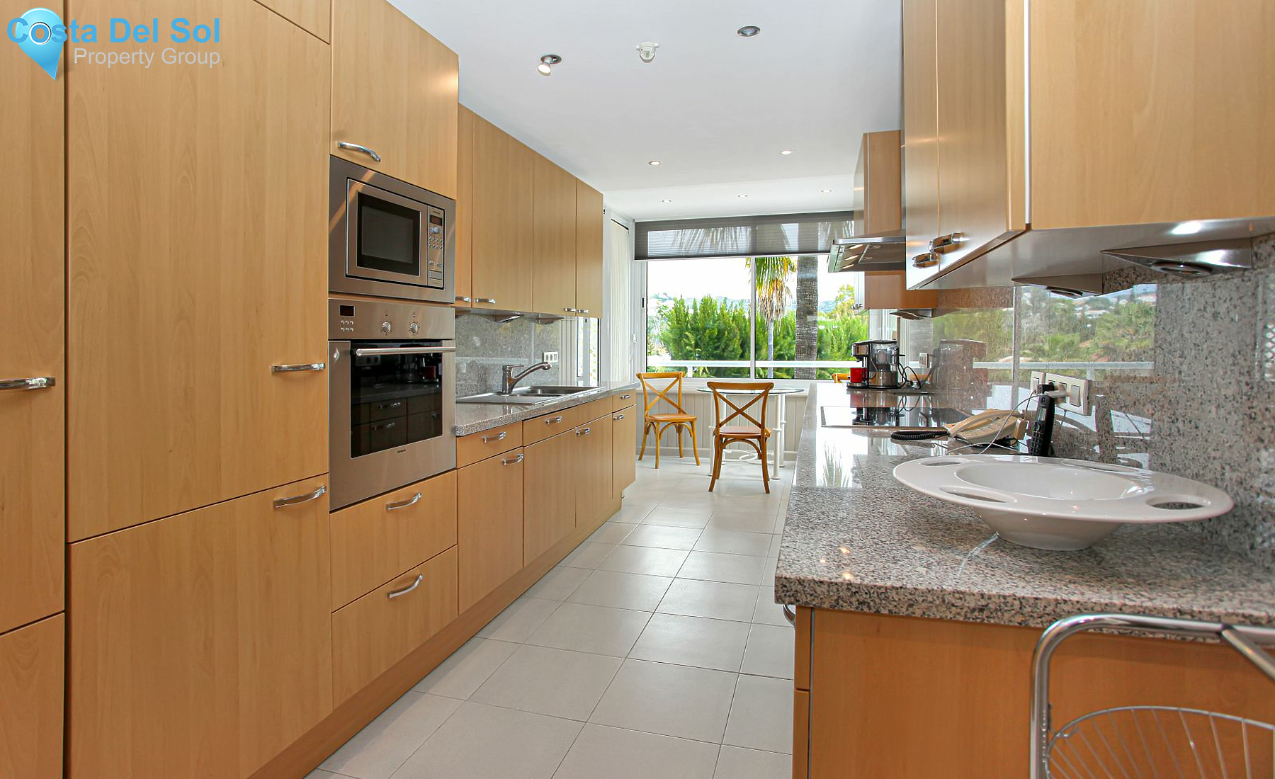 Middle Floor Apartment in Nueva Andalucía-1162124