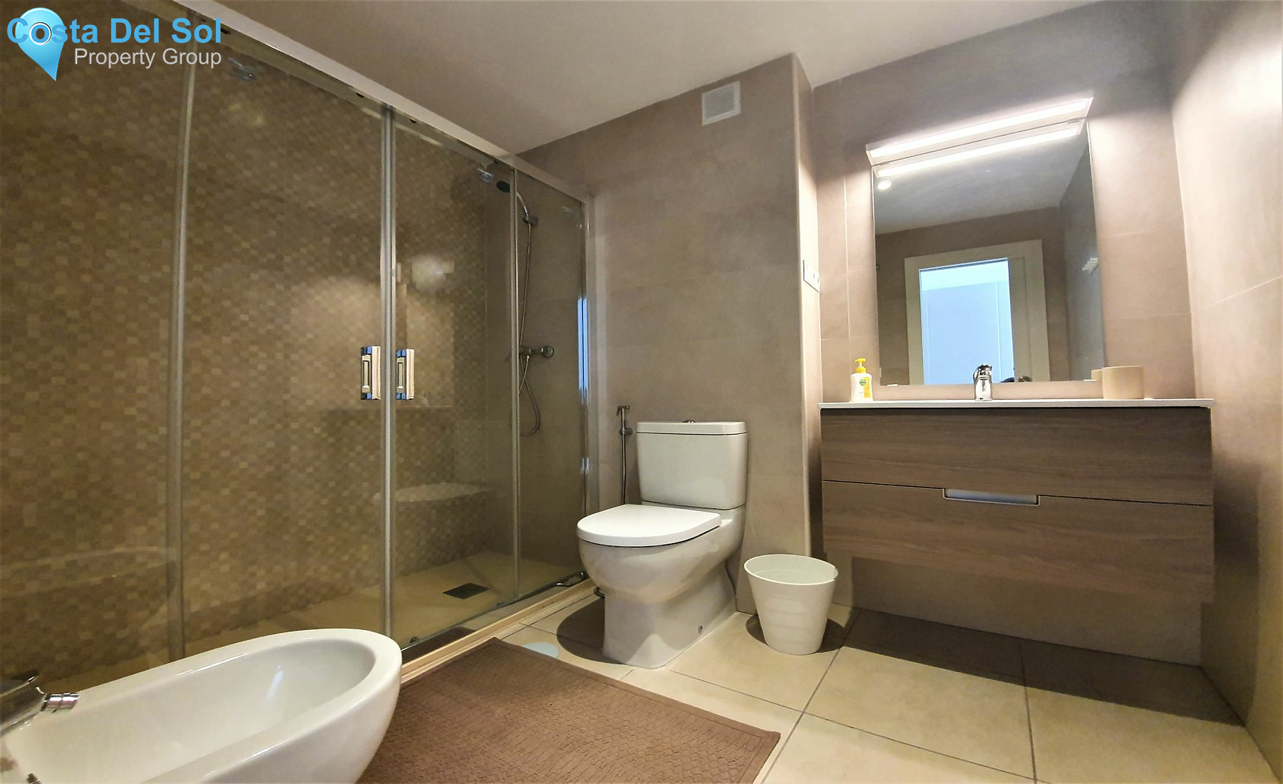 Middle Floor Apartment in Nueva Andalucía-1170576
