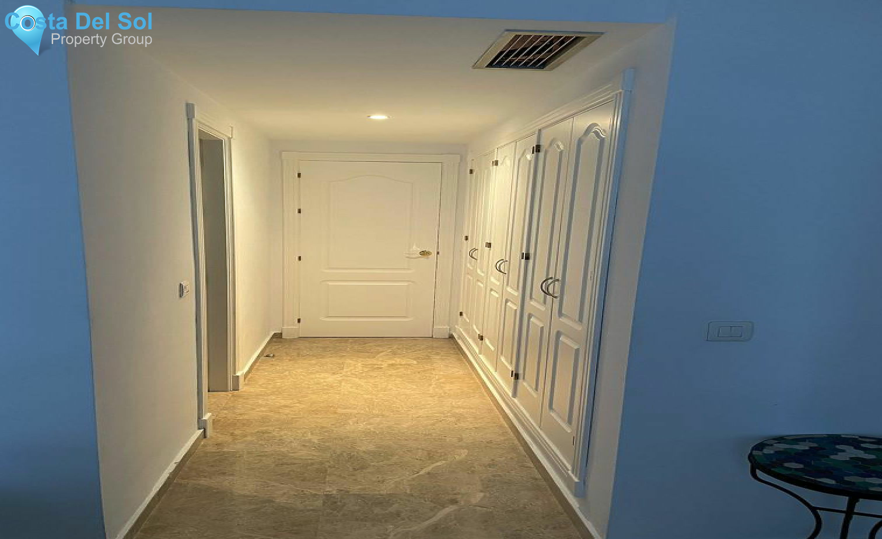 Middle Floor Apartment in Nueva Andalucía-1171171