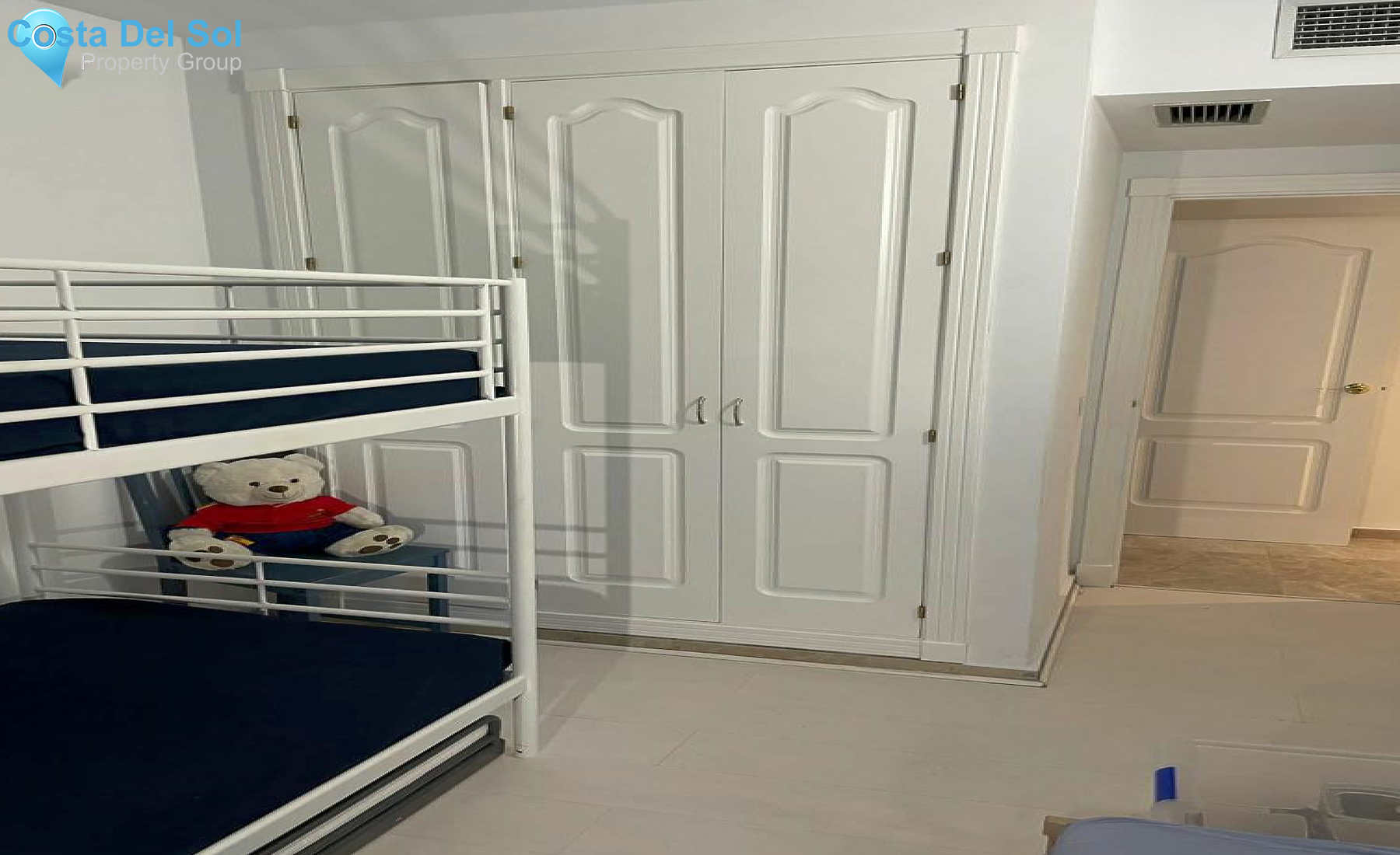 Middle Floor Apartment in Nueva Andalucía-1171173