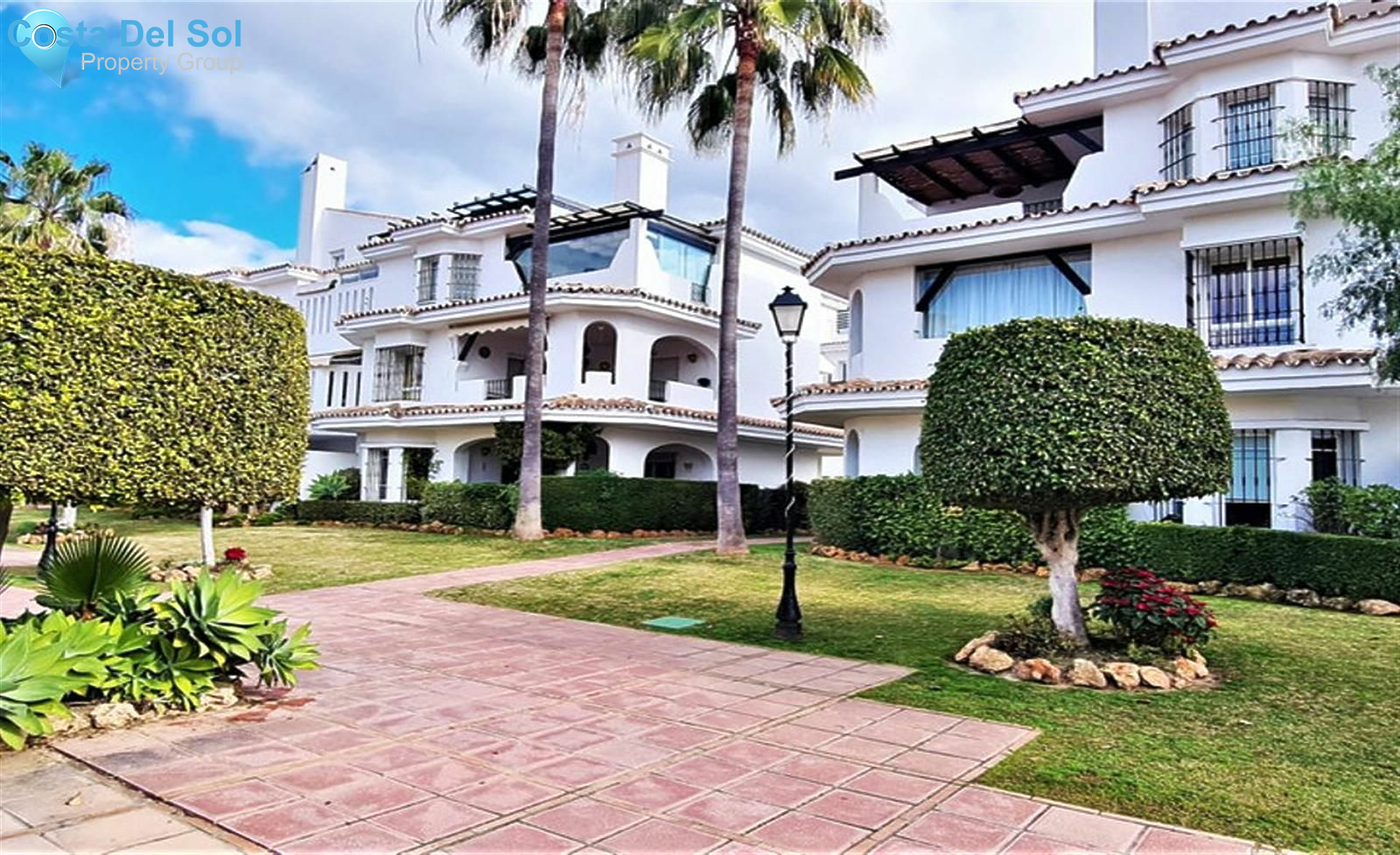 Middle Floor Apartment in Nueva Andalucía