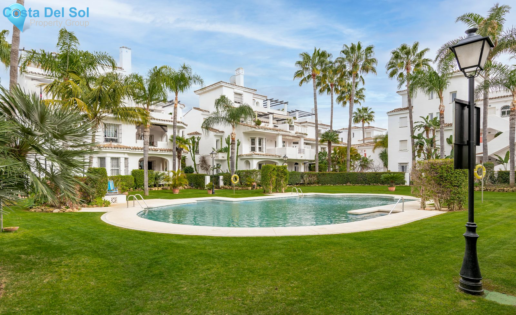 Middle Floor Apartment in Nueva Andalucía-1190292
