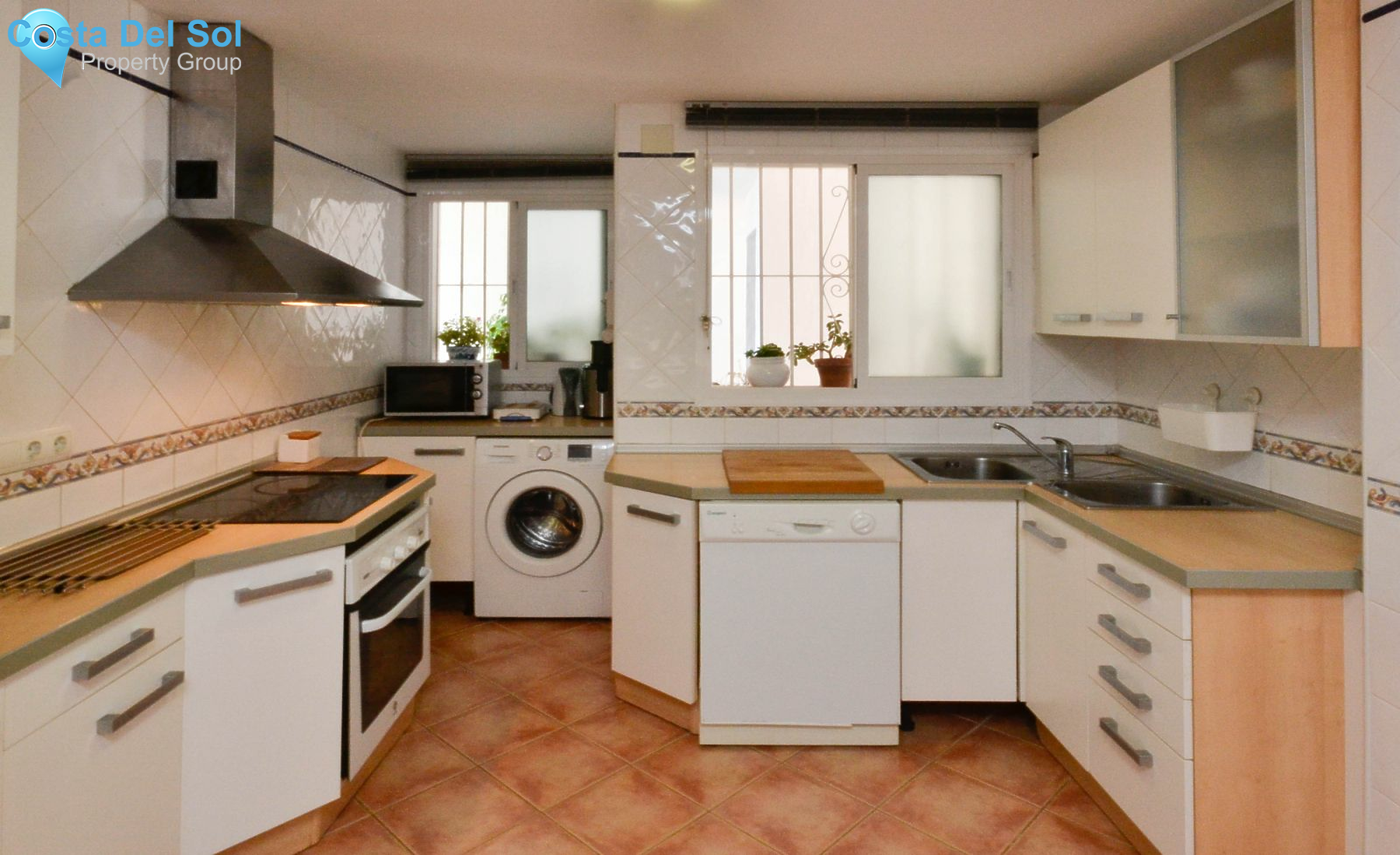 Middle Floor Apartment in Nueva Andalucía-1194128