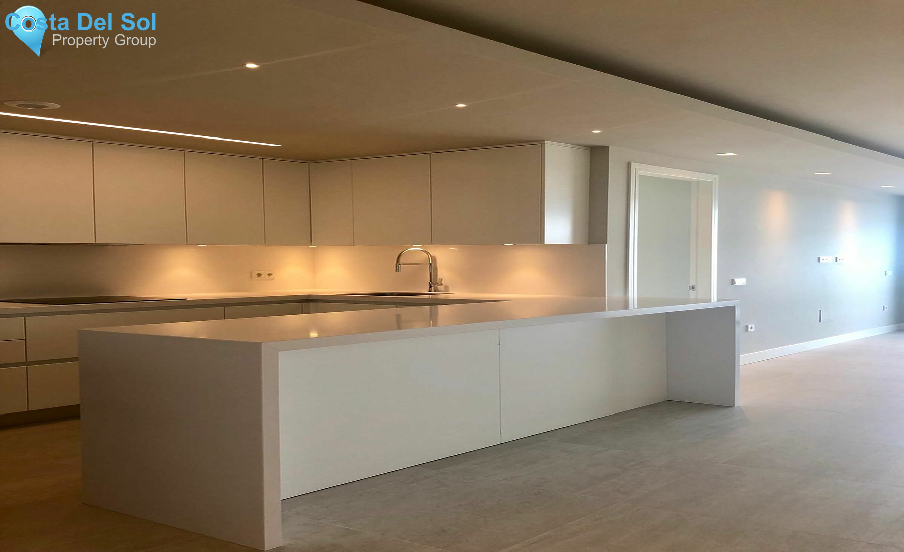Middle Floor Apartment in Nueva Andalucía-1205440