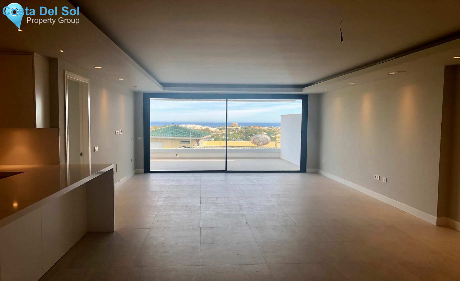 Middle Floor Apartment in Nueva Andalucía-1205441