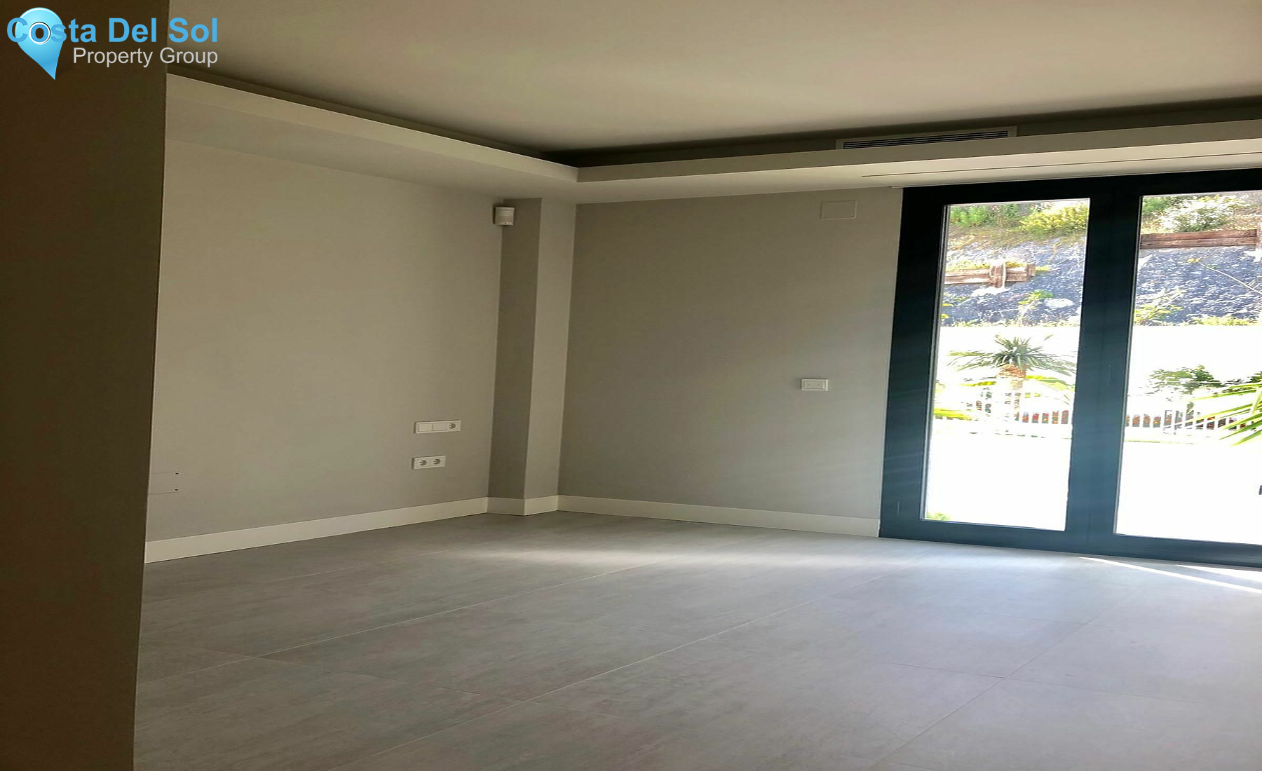 Middle Floor Apartment in Nueva Andalucía-1205444