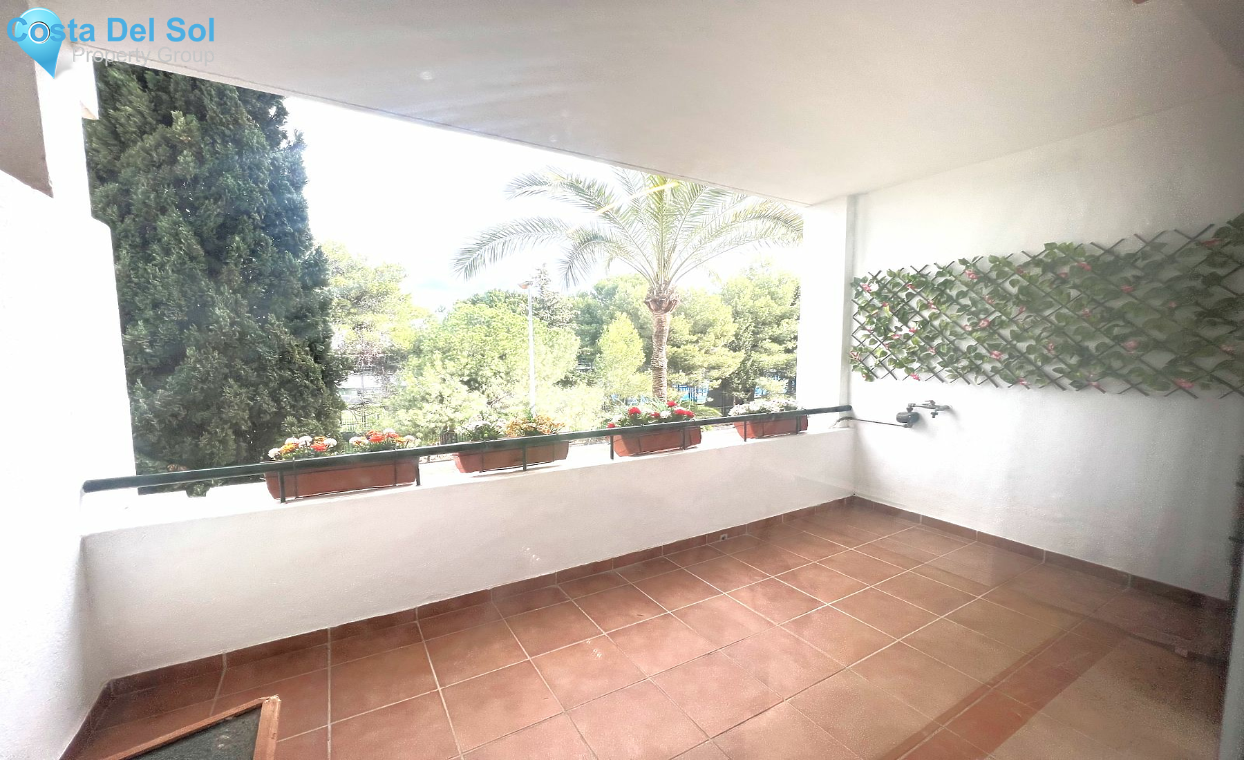 Middle Floor Apartment in Nueva Andalucía-1387749