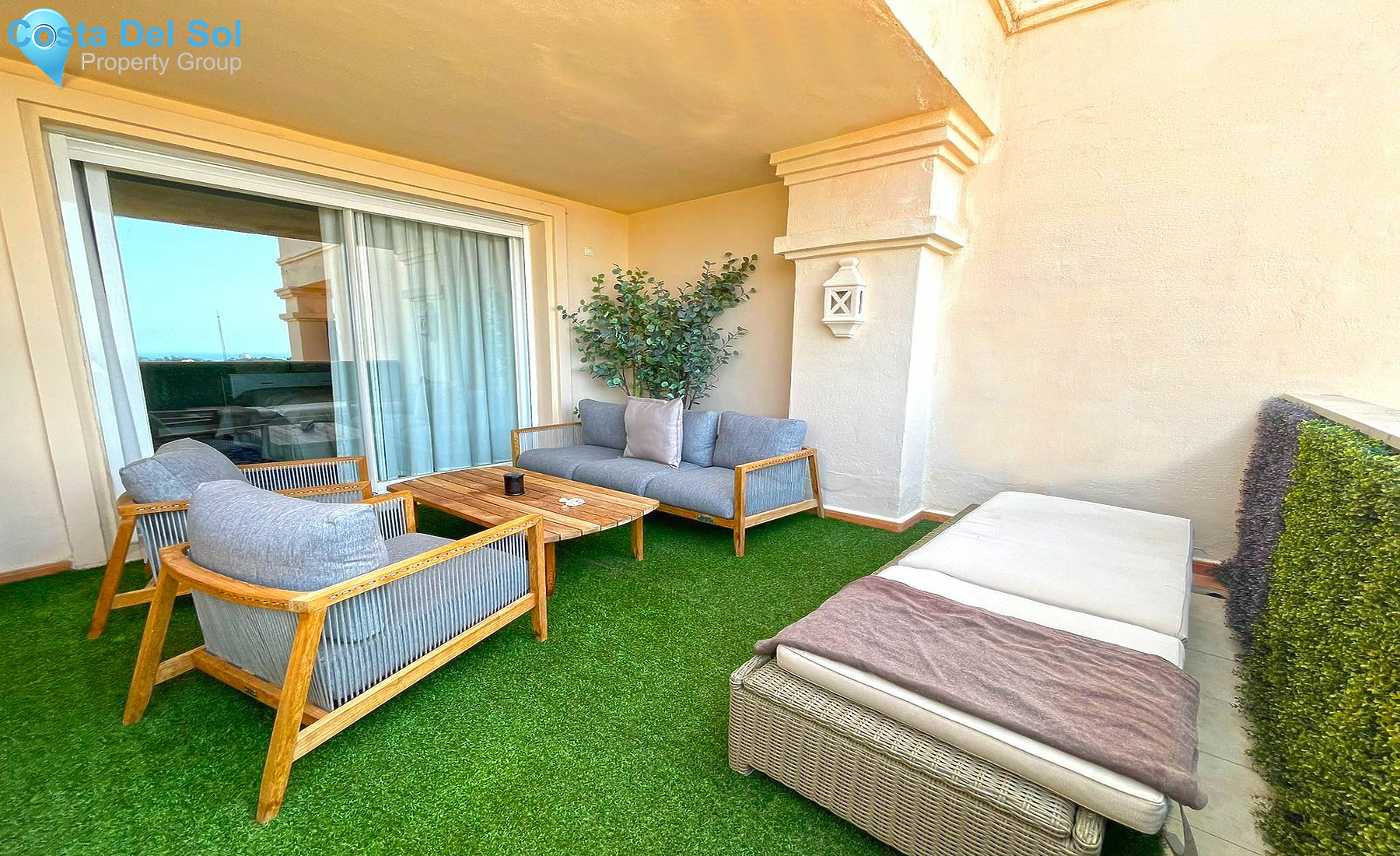 Middle Floor Apartment in Nueva Andalucía-1387990