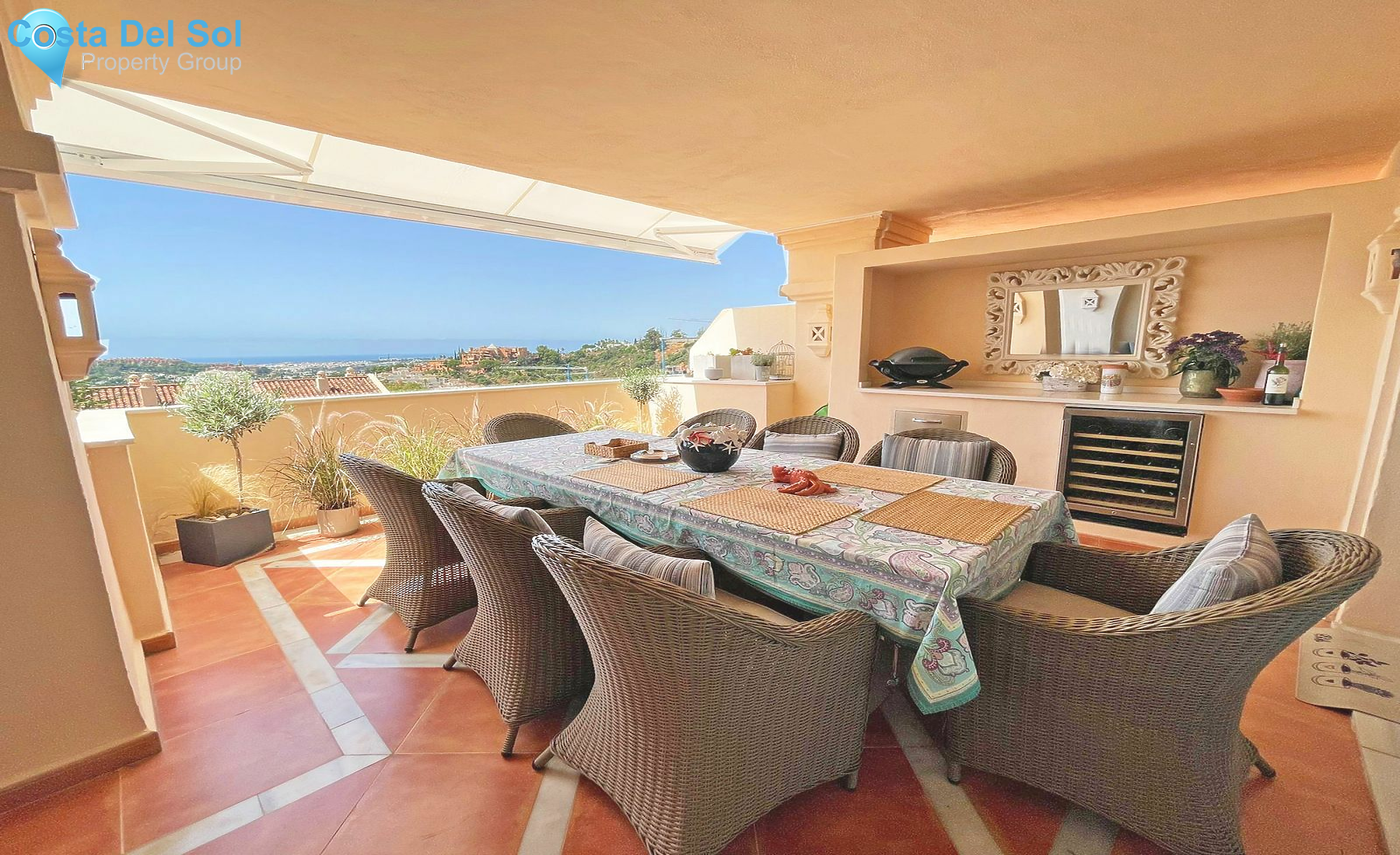 Middle Floor Apartment in Nueva Andalucía-1387980