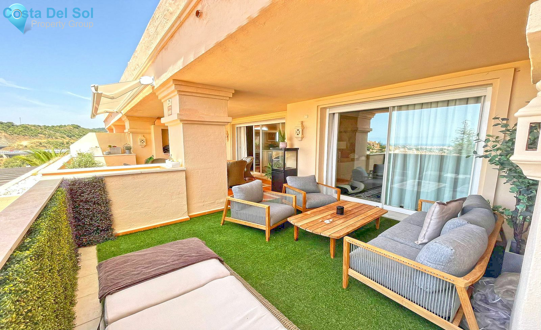 Middle Floor Apartment in Nueva Andalucía-1387981