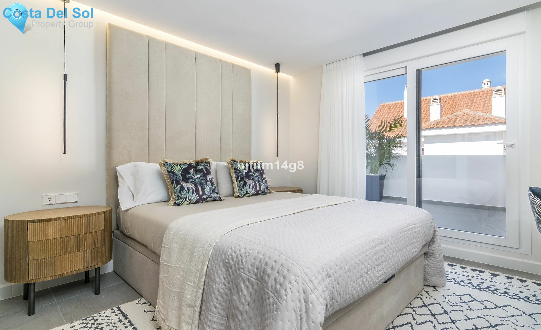 Middle Floor Apartment in Nueva Andalucía-1390685
