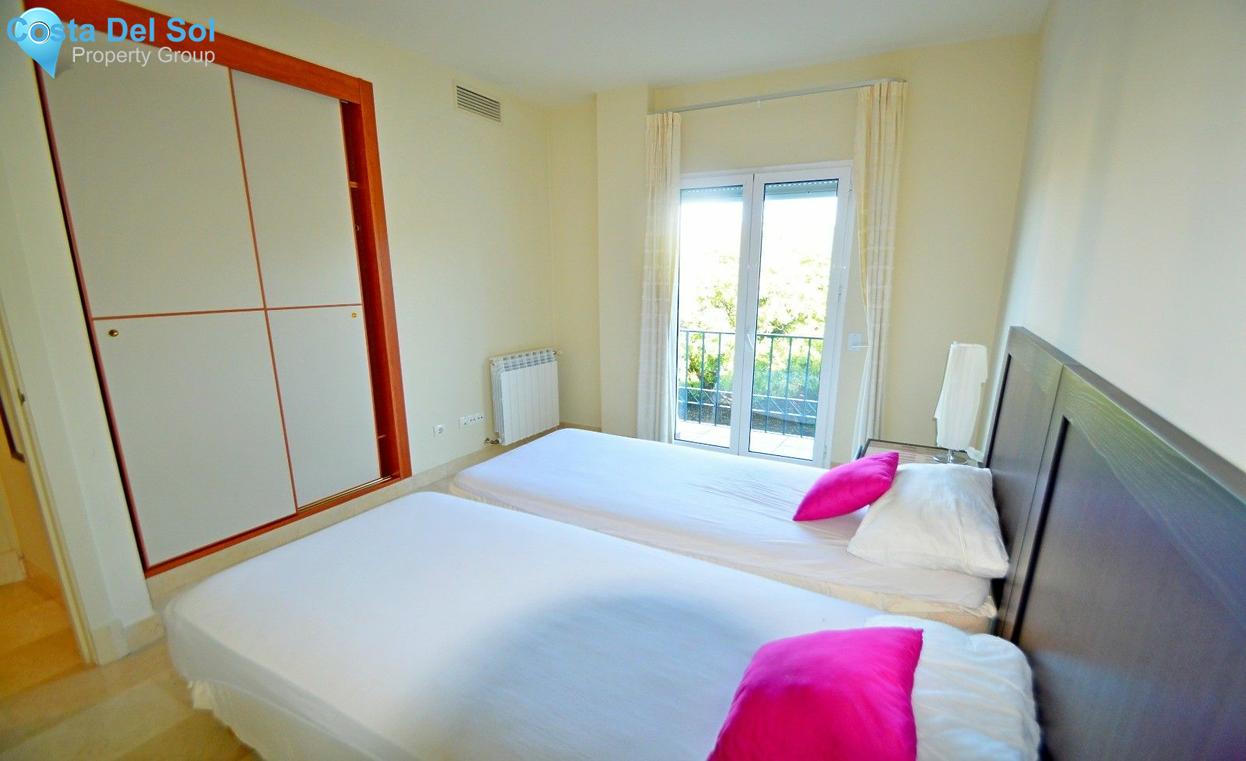 Middle Floor Apartment in Nueva Andalucía-1399827