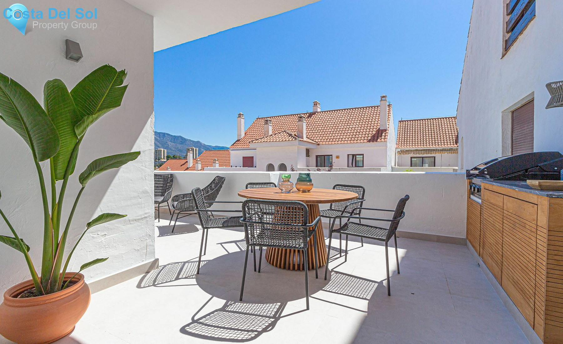 Middle Floor Apartment in Nueva Andalucía-1417344