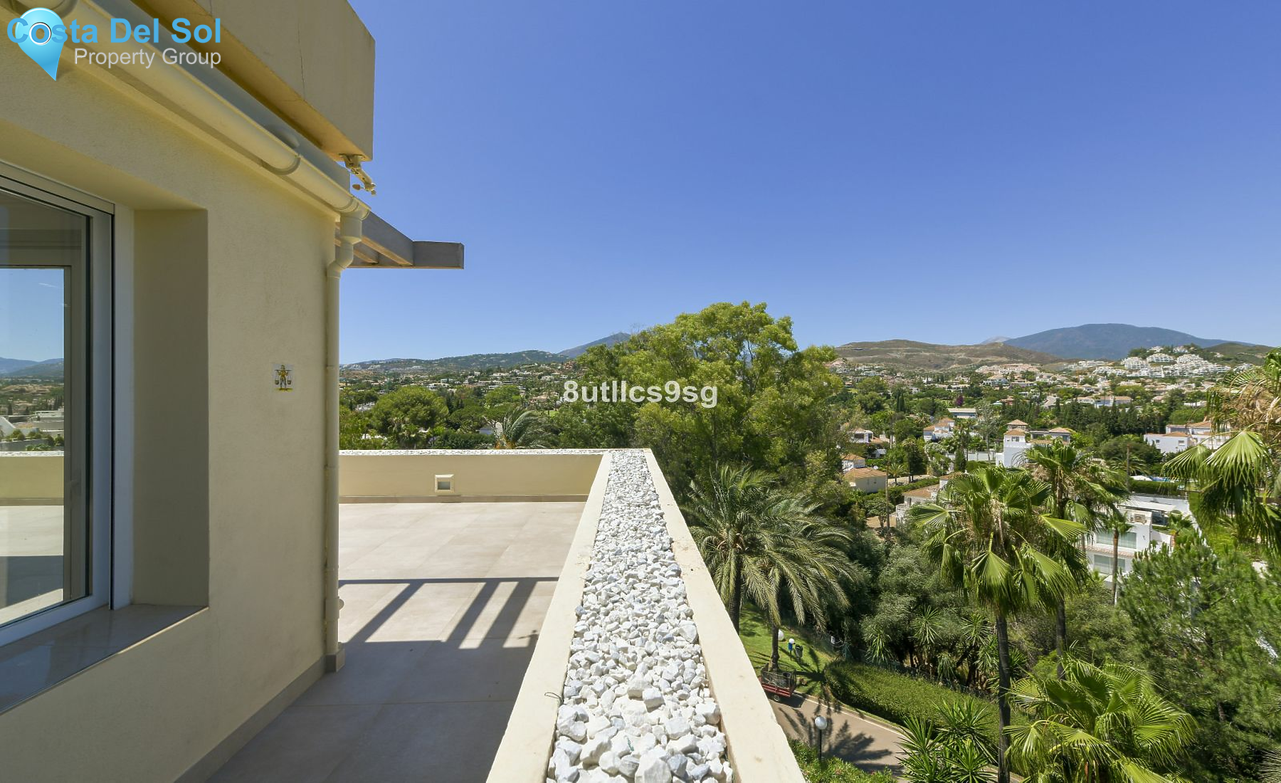 Middle Floor Apartment in Nueva Andalucía-1417615