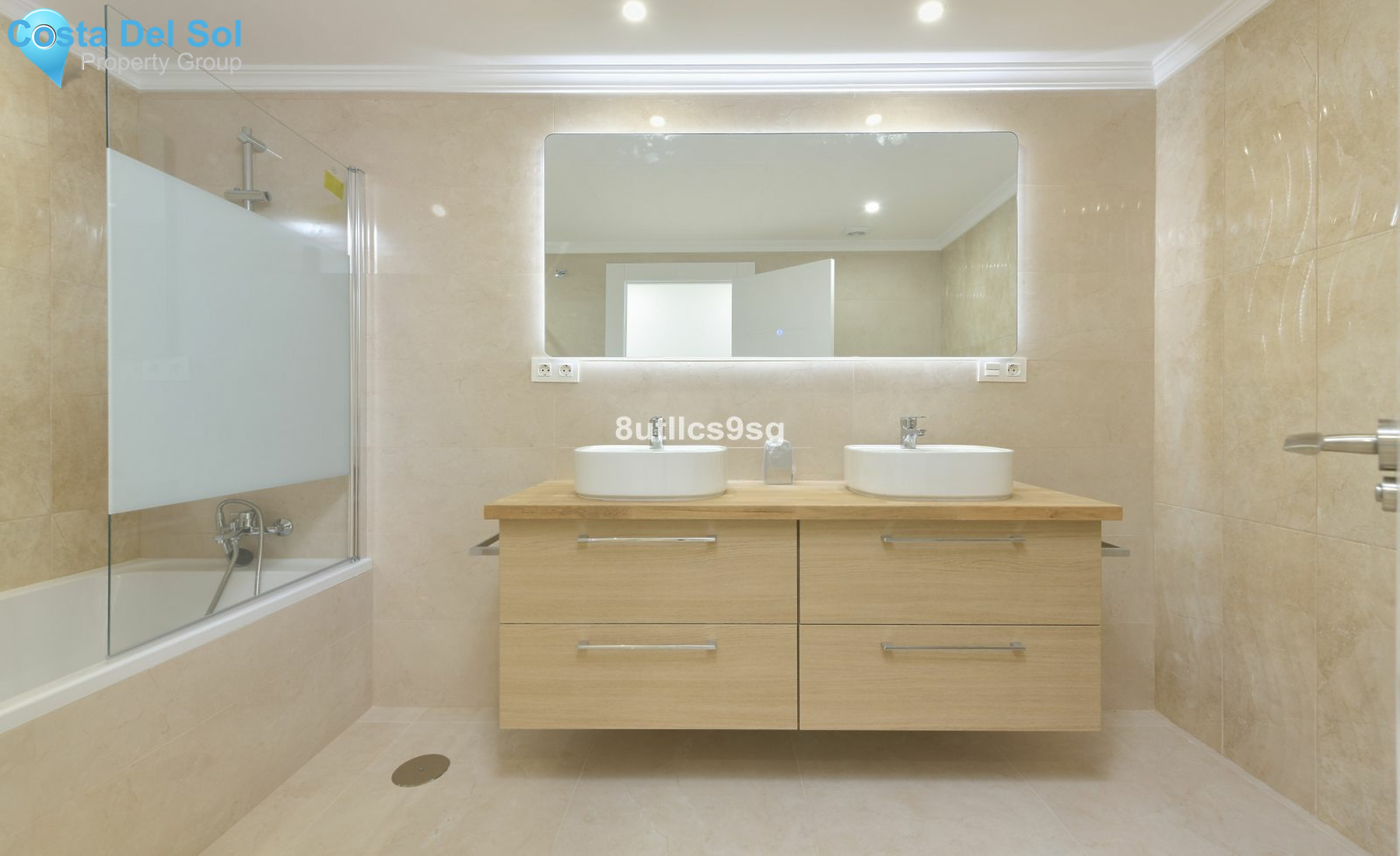 Middle Floor Apartment in Nueva Andalucía-1417619