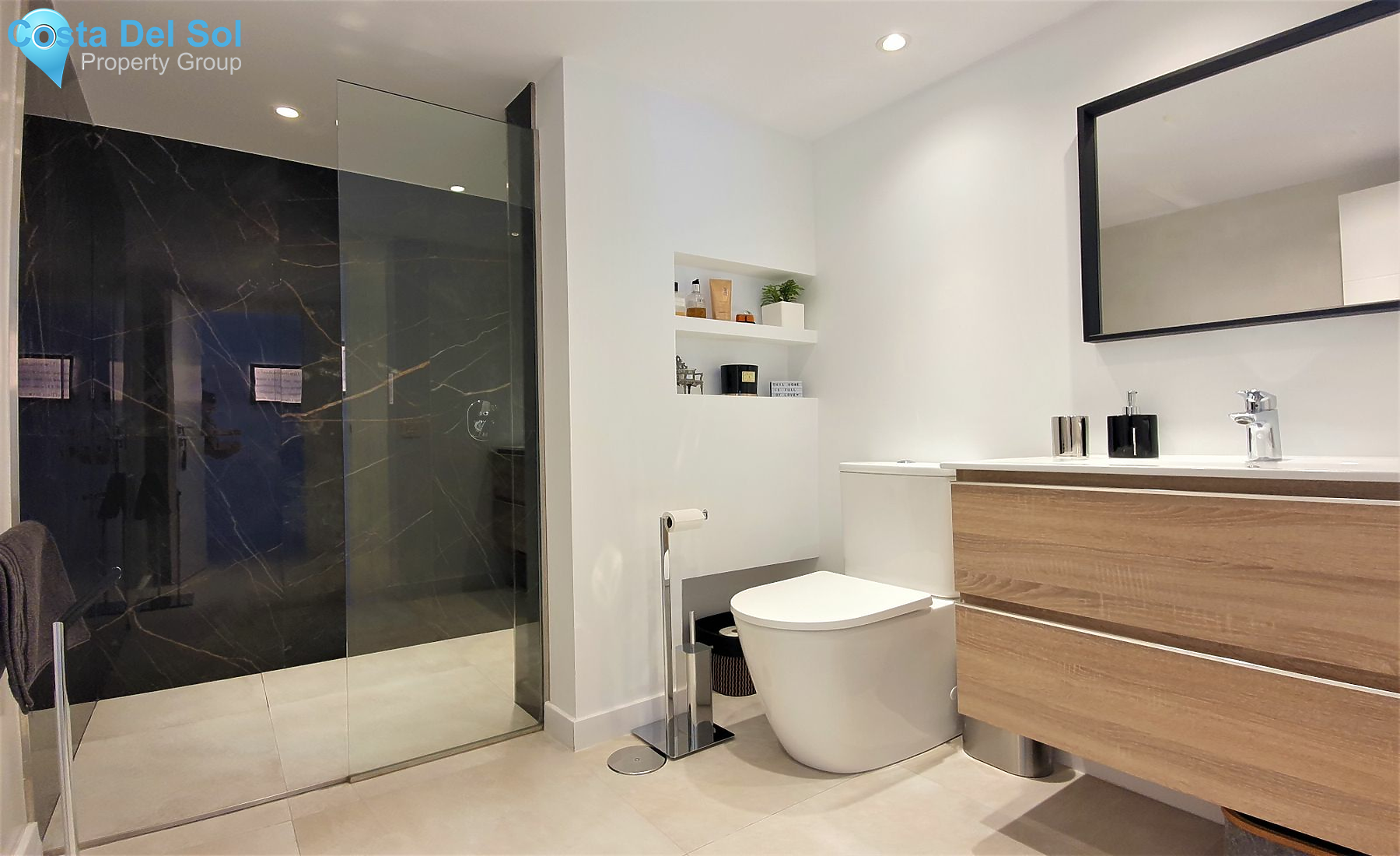 Middle Floor Apartment in Nueva Andalucía-1423516