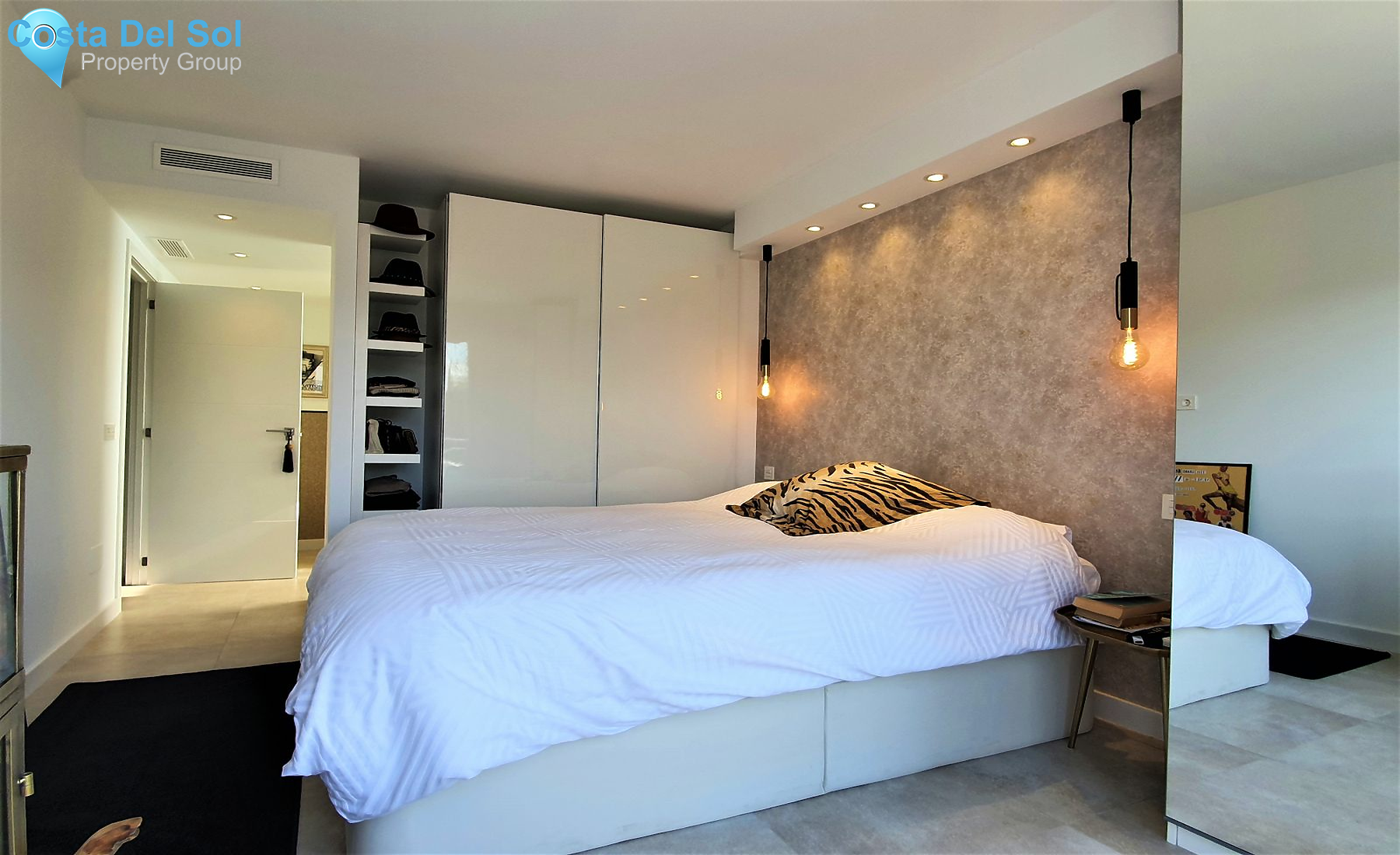 Middle Floor Apartment in Nueva Andalucía-1423511
