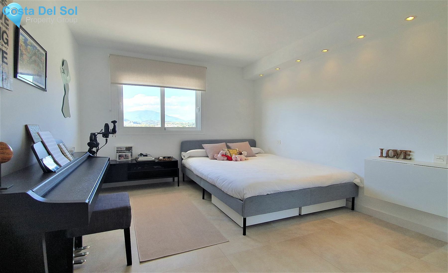 Middle Floor Apartment in Nueva Andalucía-1423514