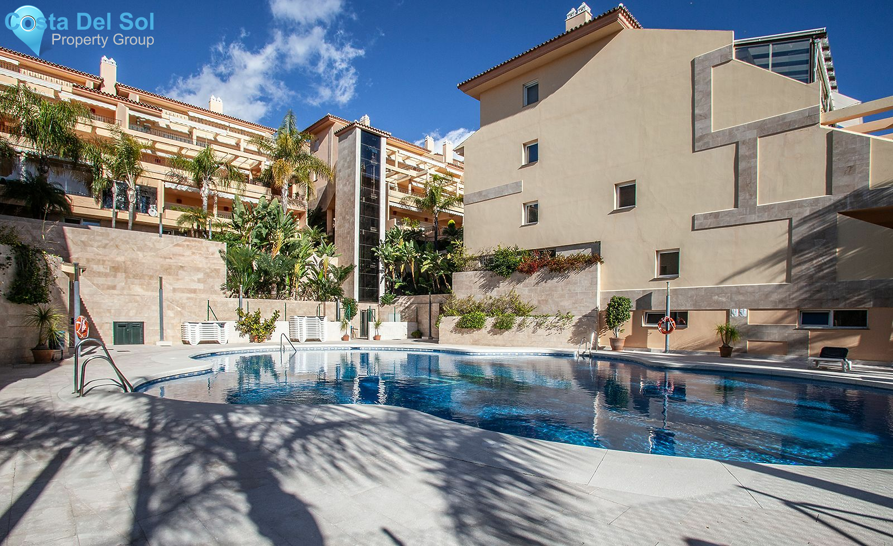 Middle Floor Apartment in Nueva Andalucía-1429837