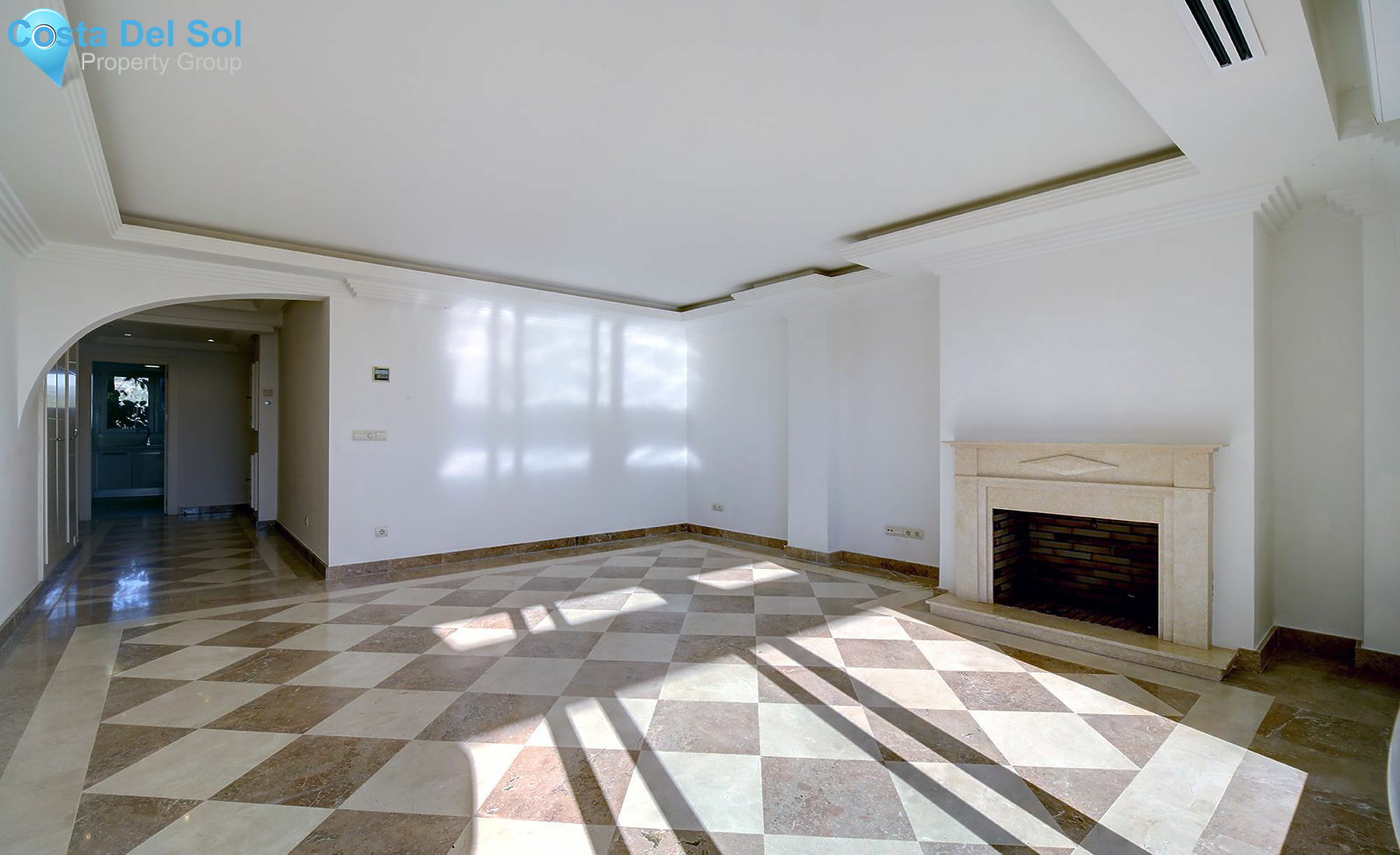 Middle Floor Apartment in Nueva Andalucía-1429847