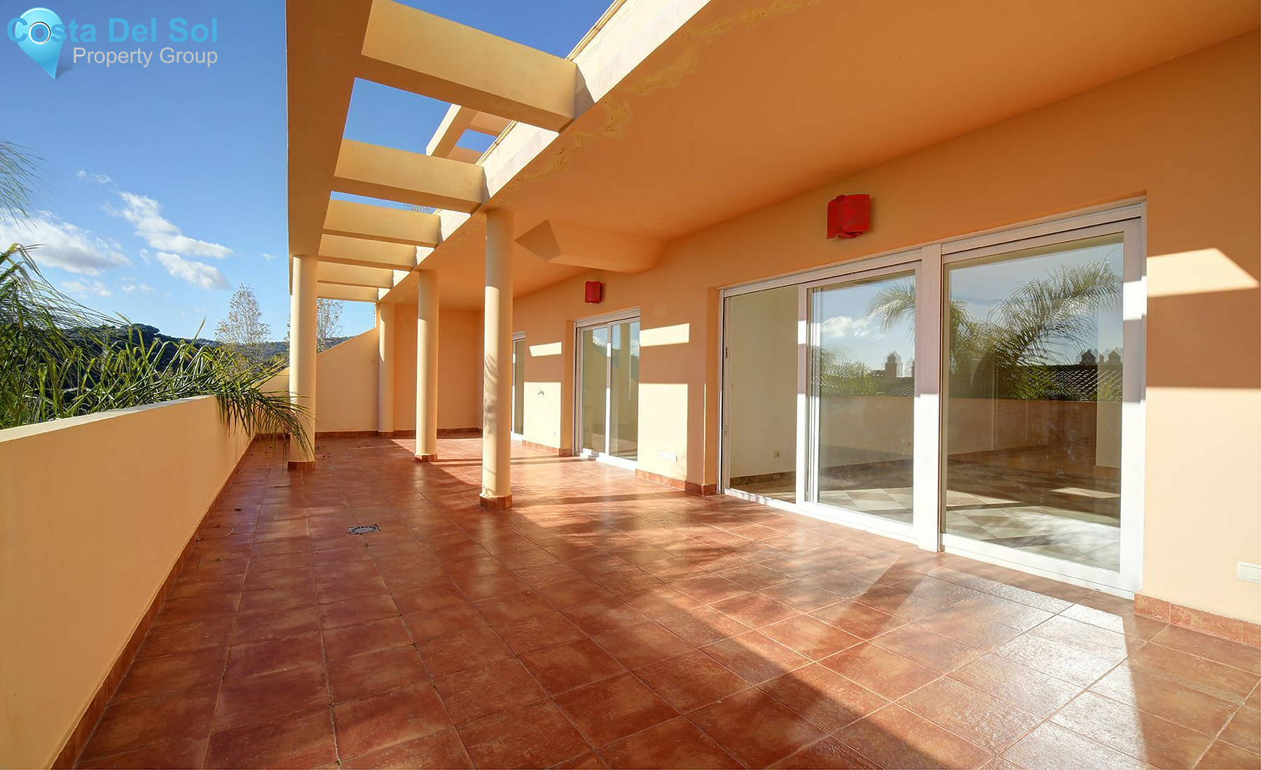 Middle Floor Apartment in Nueva Andalucía-1429849