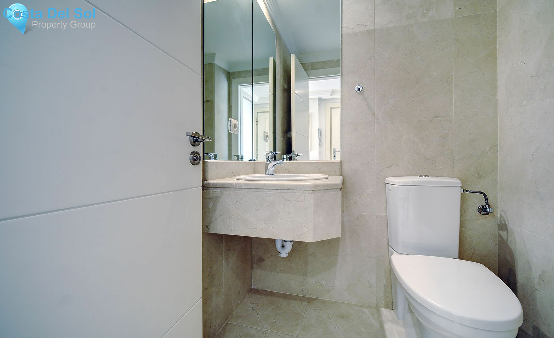 Middle Floor Apartment in Nueva Andalucía-1429853