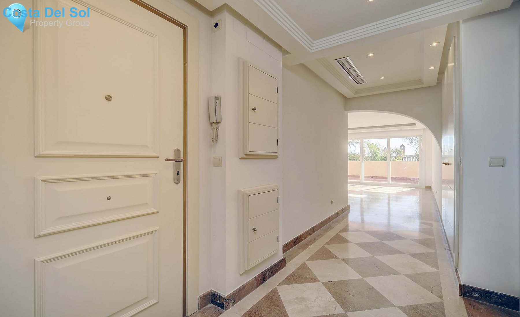 Middle Floor Apartment in Nueva Andalucía-1429842