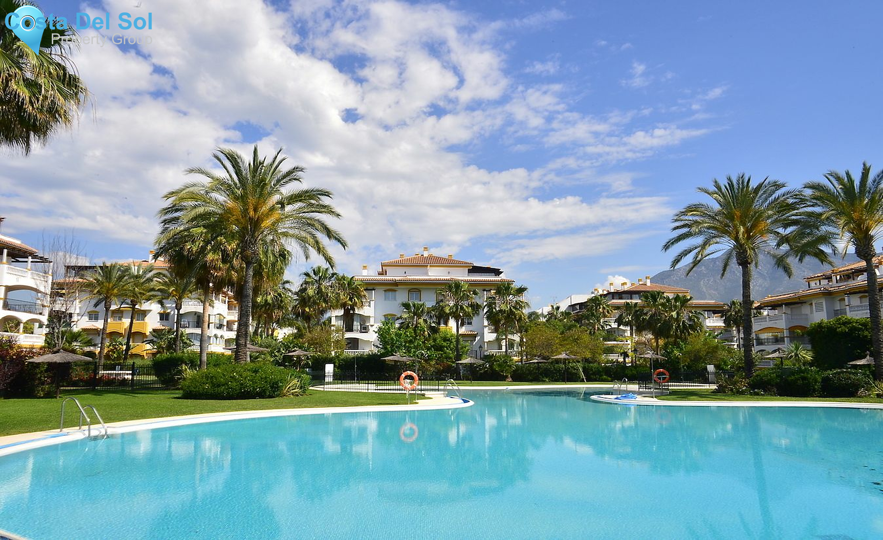Middle Floor Apartment in Nueva Andalucía-1443803