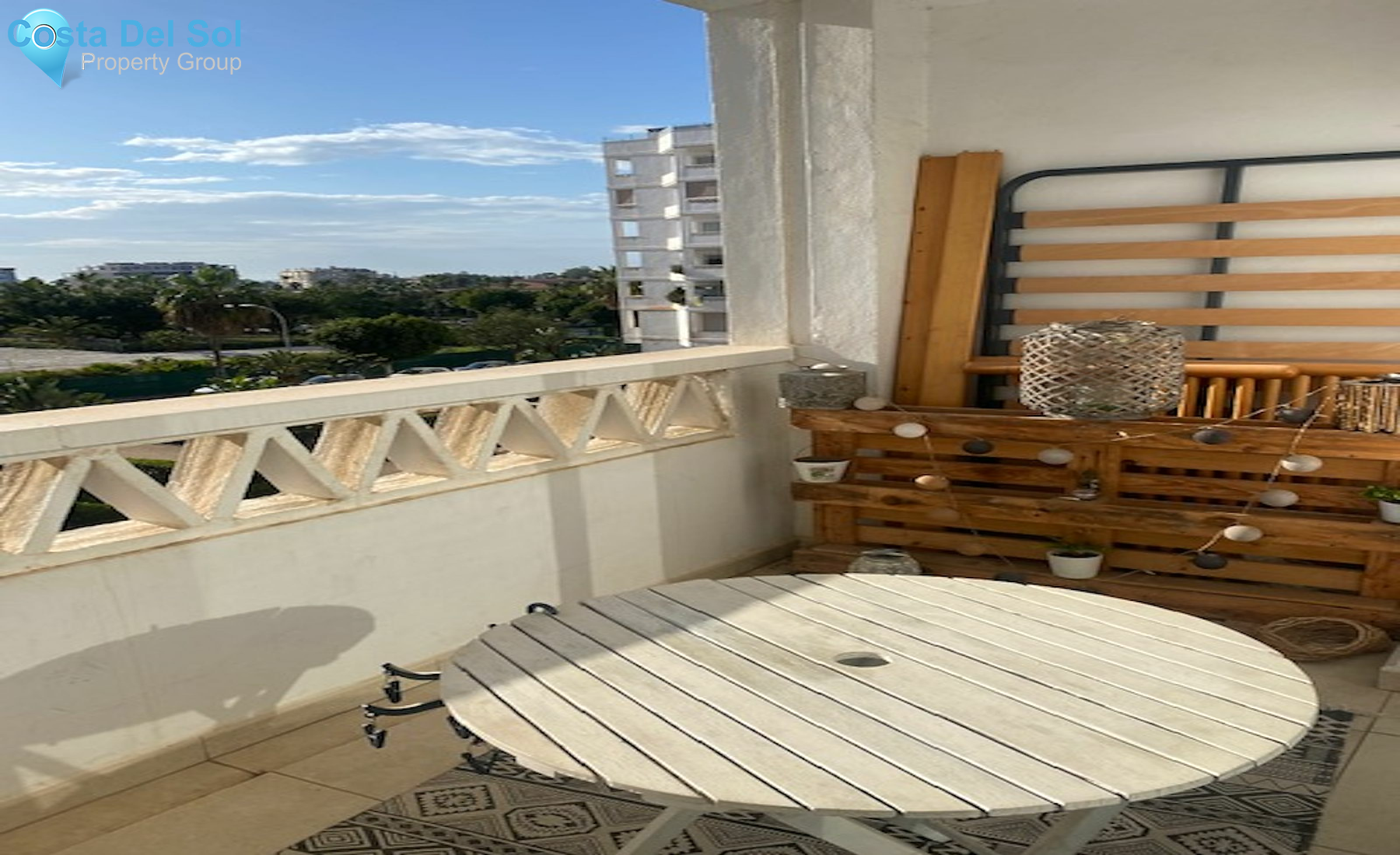 Middle Floor Apartment in Nueva Andalucía-1447779