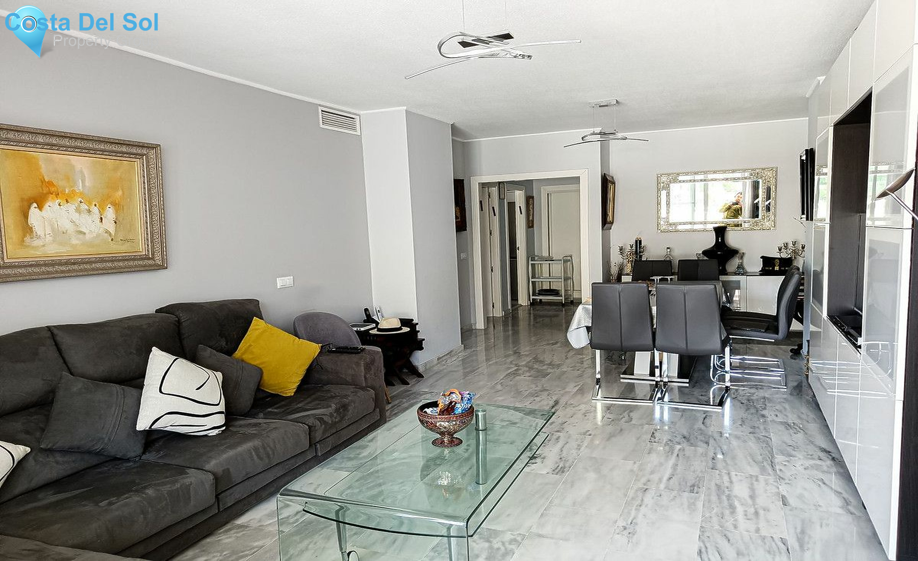 Middle Floor Apartment in Nueva Andalucía-1450106