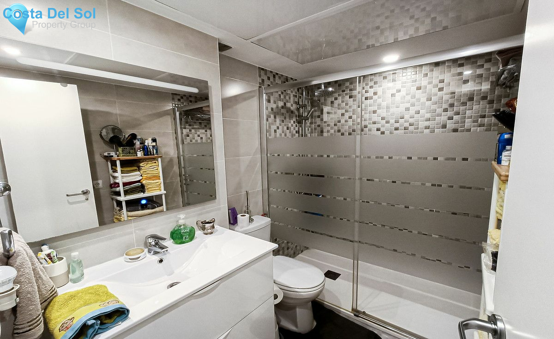 Middle Floor Apartment in Nueva Andalucía-1450115