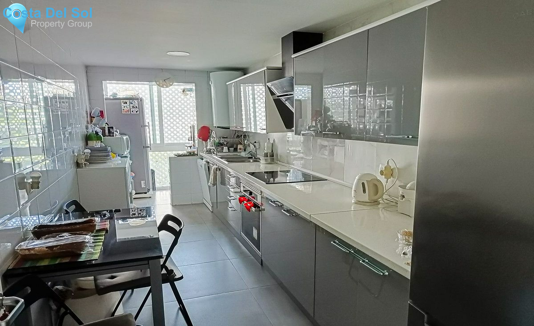 Middle Floor Apartment in Nueva Andalucía-1450108