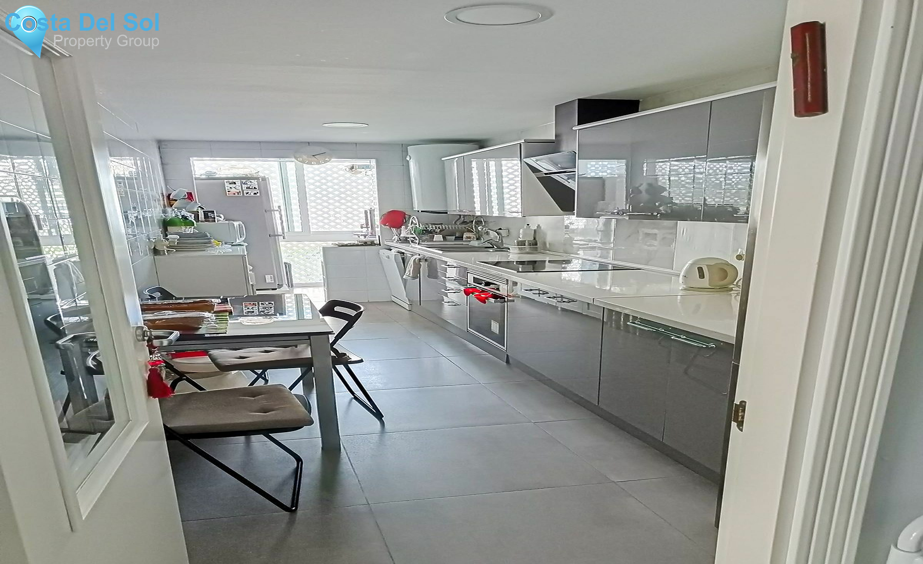 Middle Floor Apartment in Nueva Andalucía-1450109