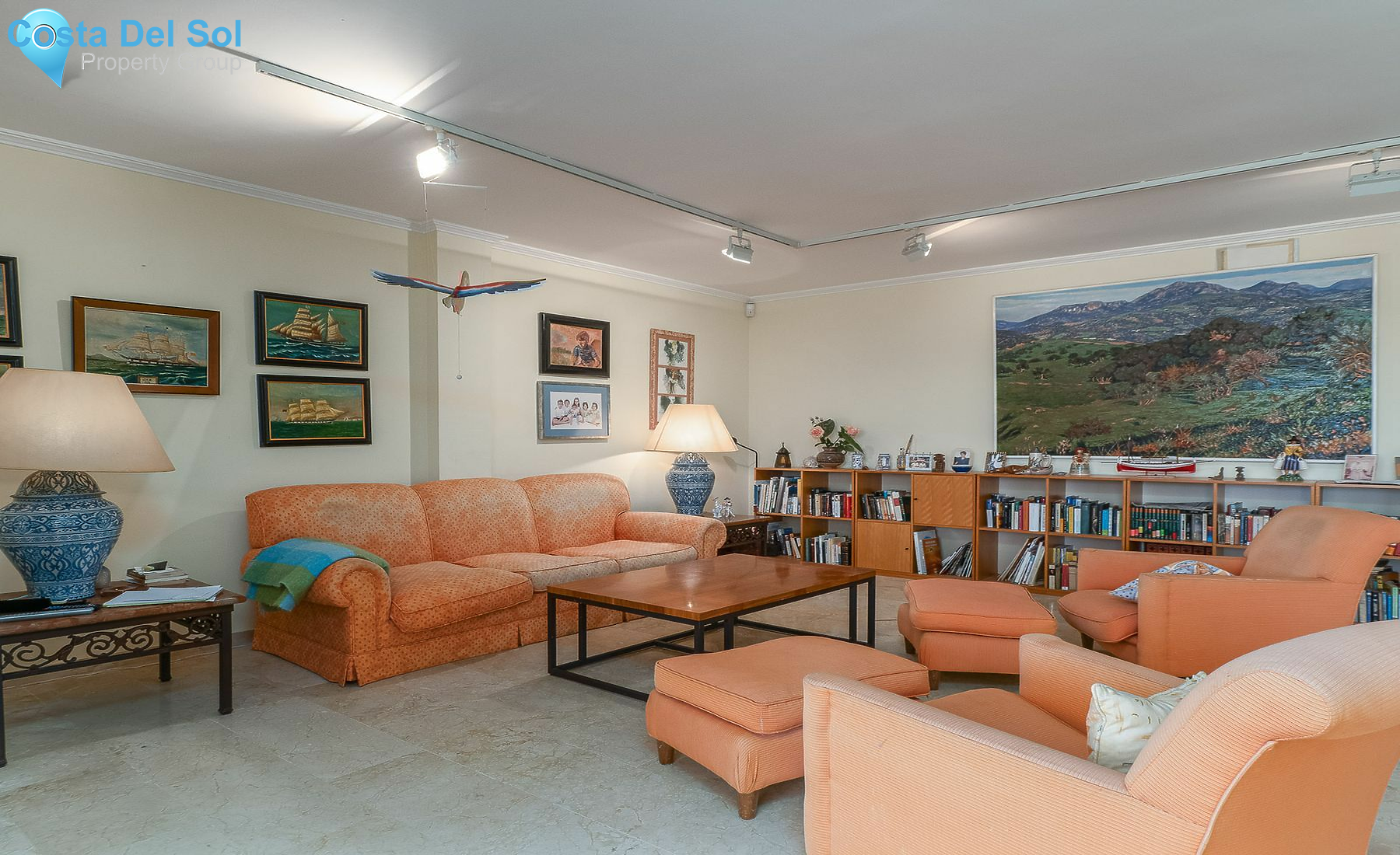 Middle Floor Apartment in Nueva Andalucía-1450525