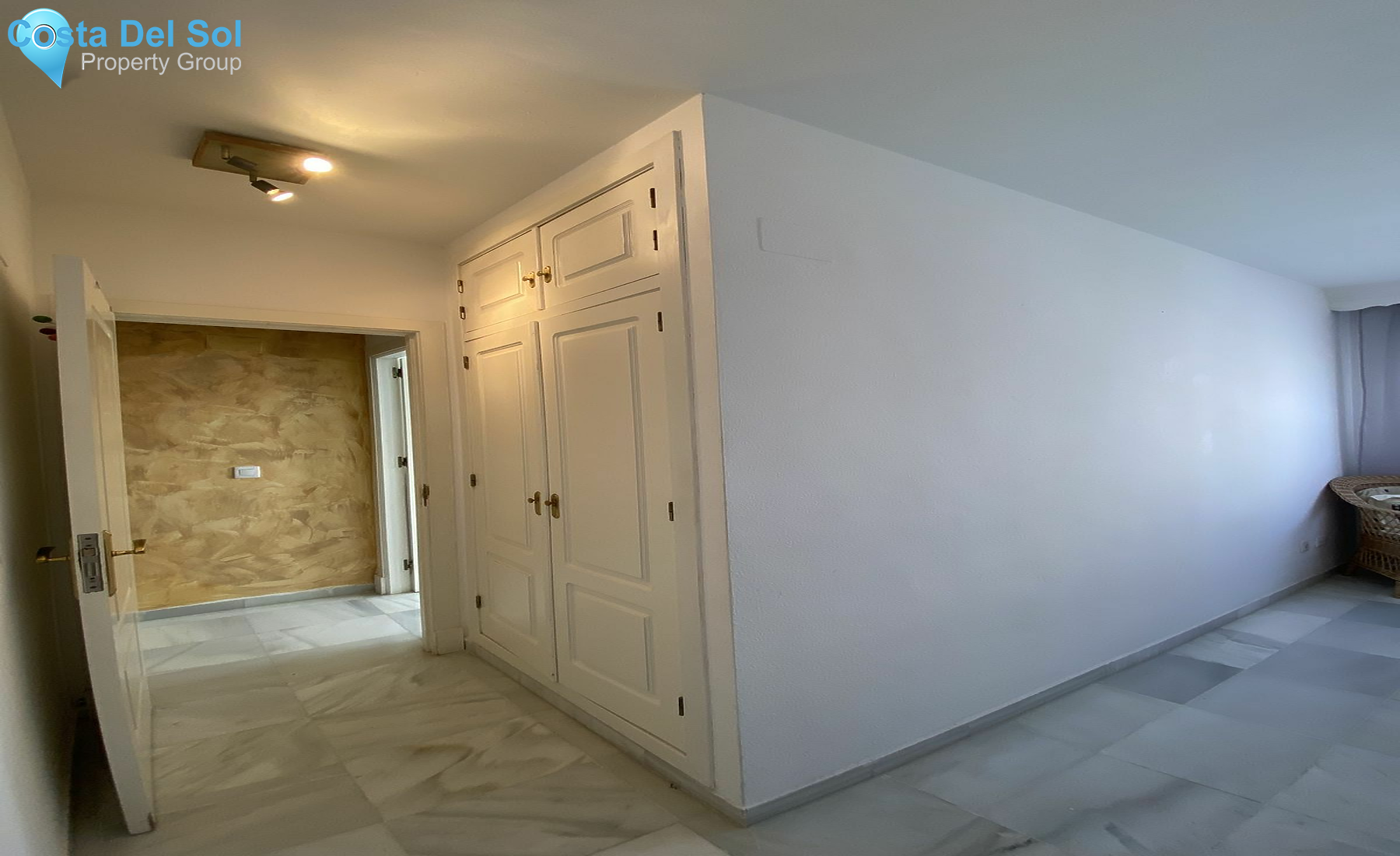 Middle Floor Apartment in Nueva Andalucía-1465841