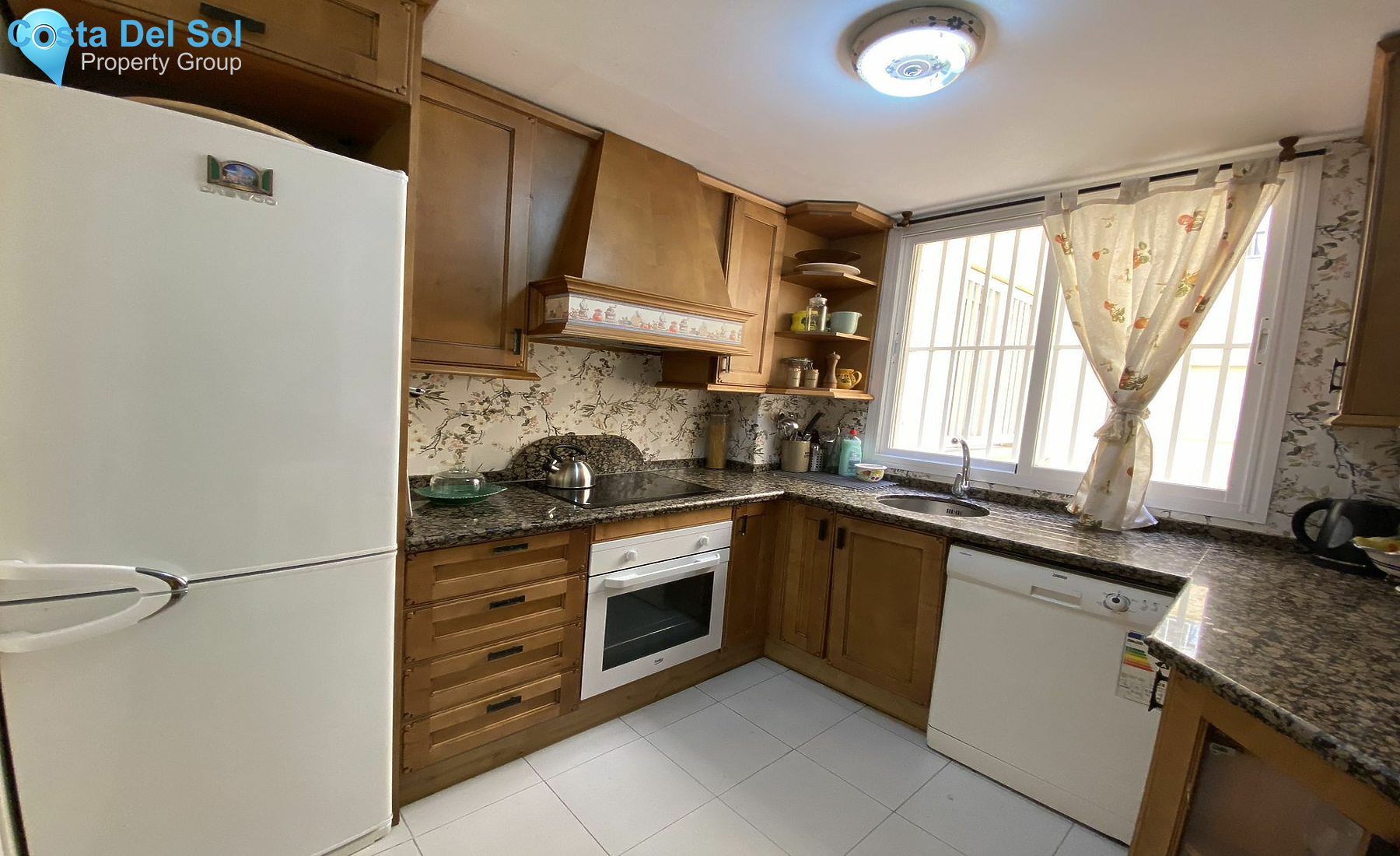 Middle Floor Apartment in Nueva Andalucía-1465839
