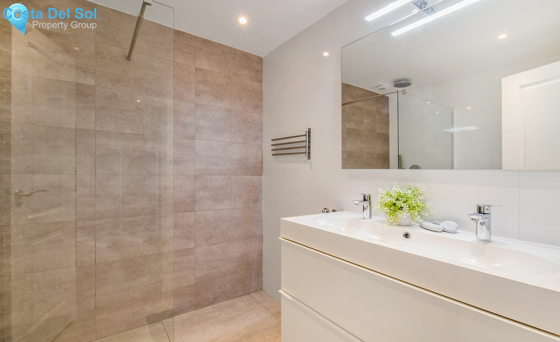 Middle Floor Apartment in Nueva Andalucía-1465950